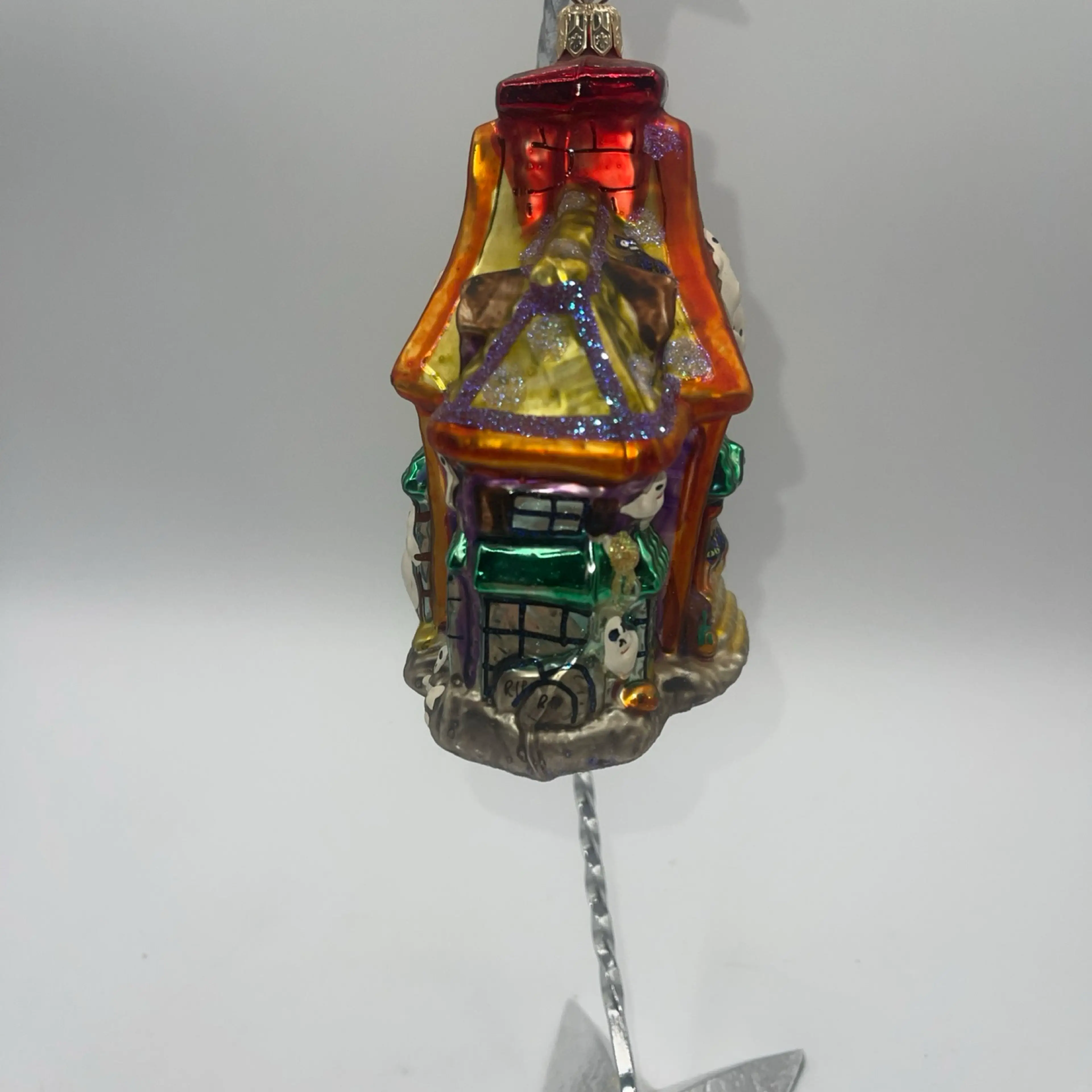 Image 3 of 8