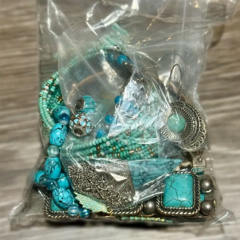 Assorted [fAuX] Turquoise Vibe Jewelry Lot *WearabLe* Vintage/Contemporary J15