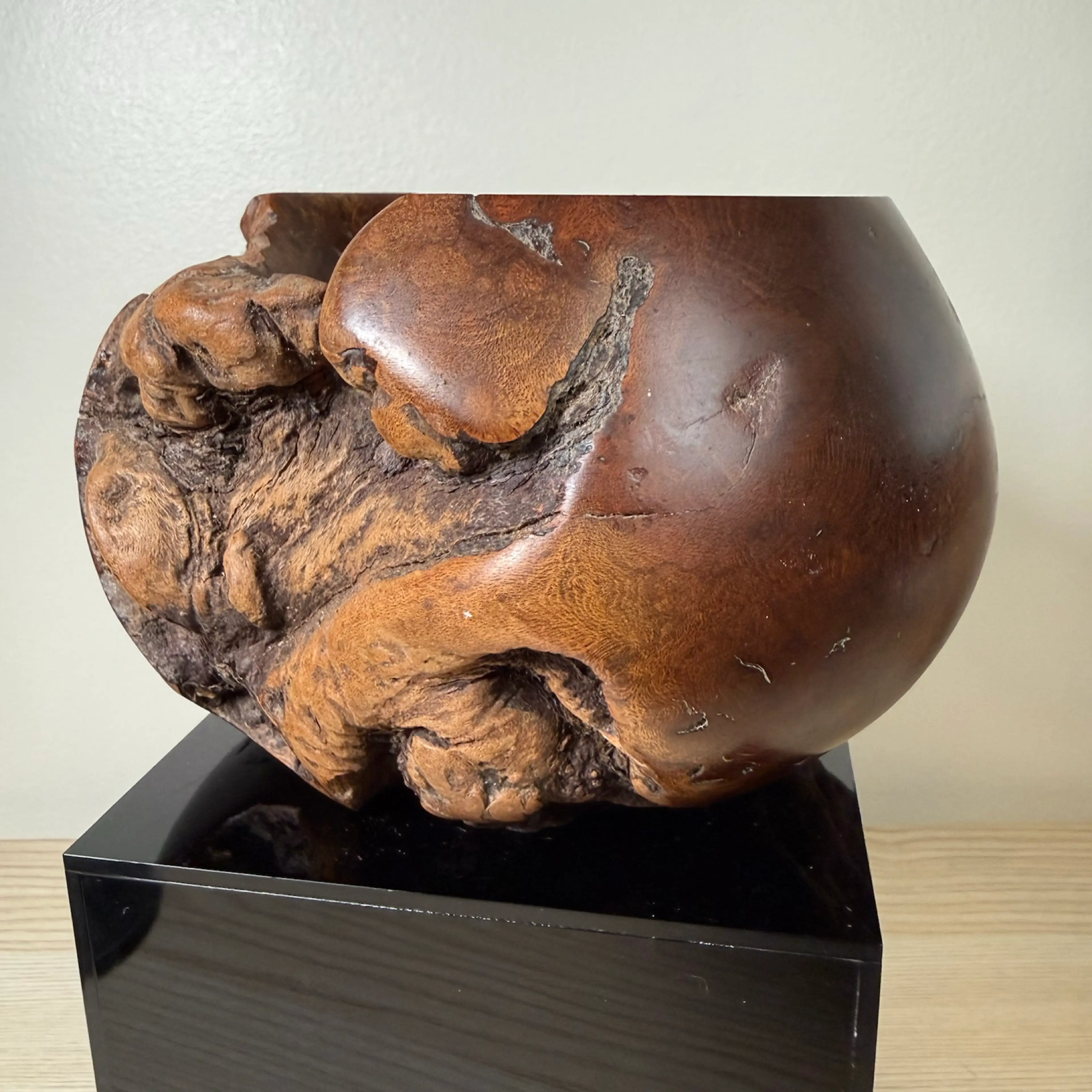 Image 4 of 8