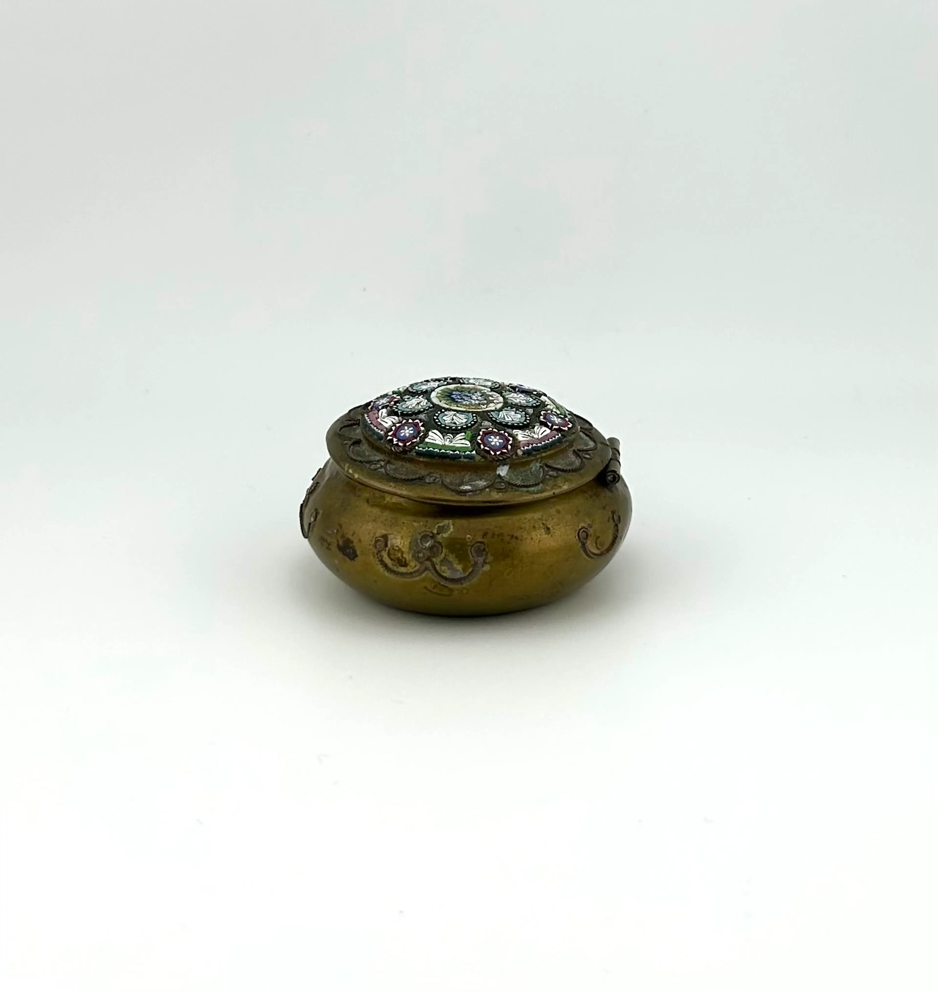 Image 4 of 7