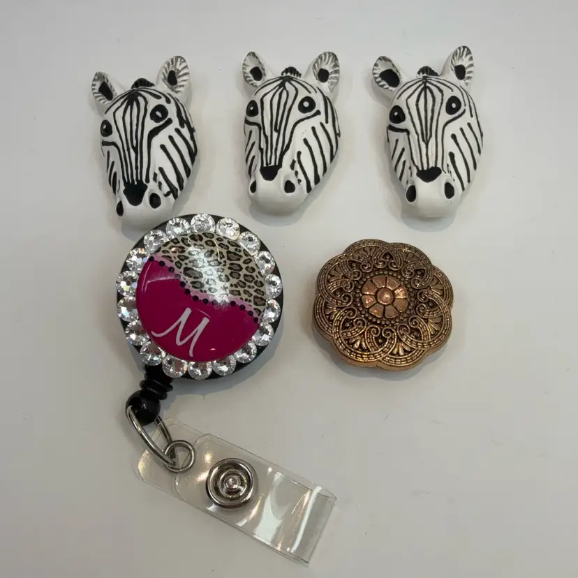 Button Covers And Retractable Badge Reel Holder