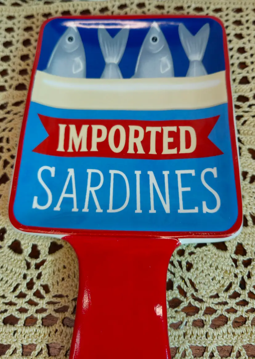 NWT Ceramic Spoon Rest Kitchen Accessories Sardine Fish Theme