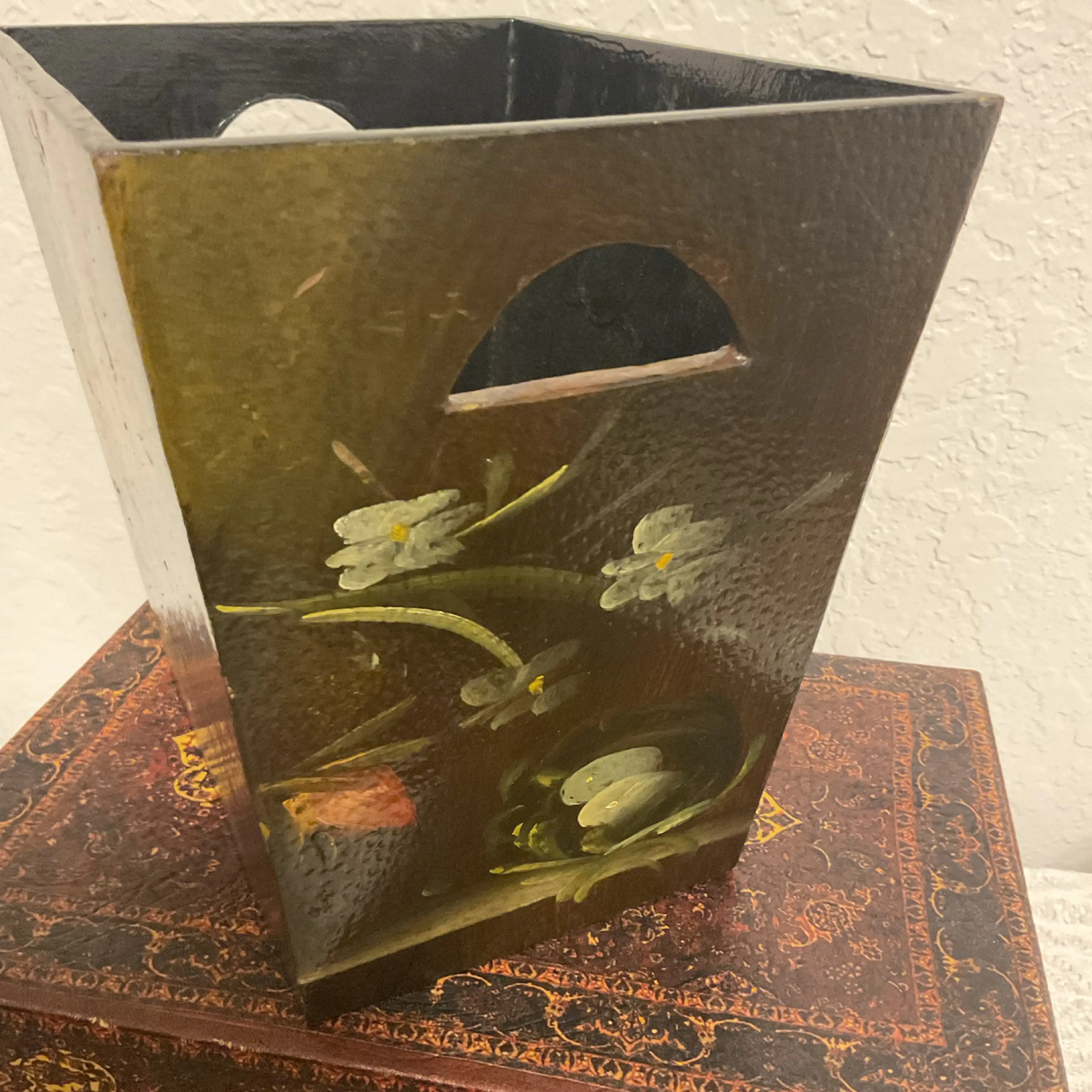 Image 2 of 4