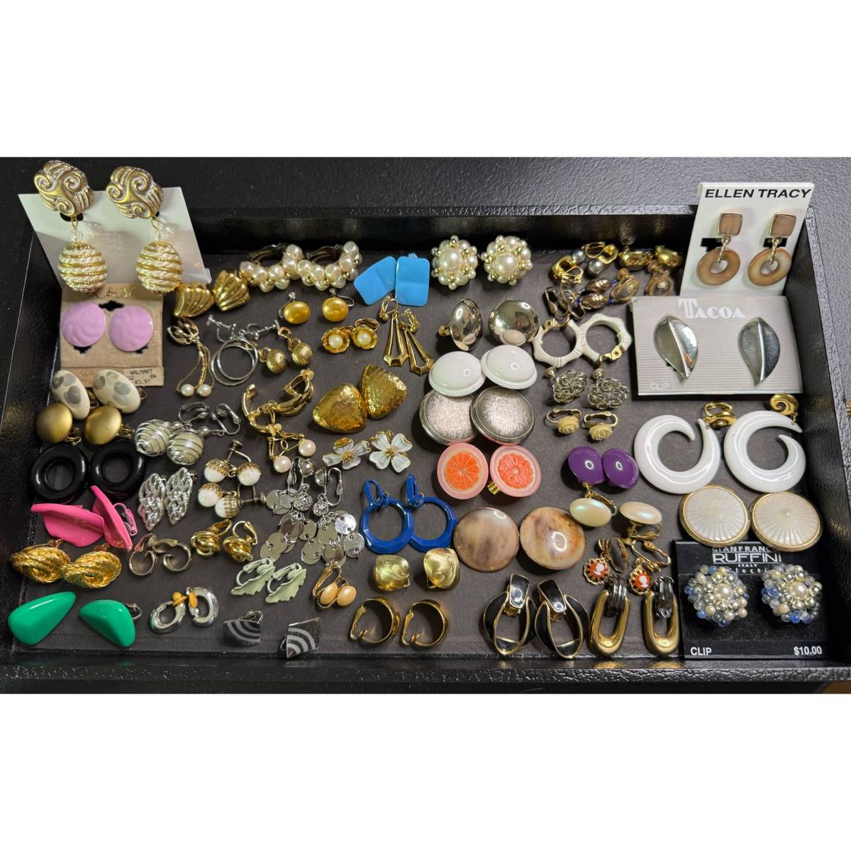 アンティーク雑貨 Indian Clip Niknax · Huge Lot Of Fantastic Vintage Clip On & Screw Back