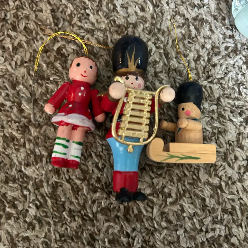 Lot Of 3 Ornaments