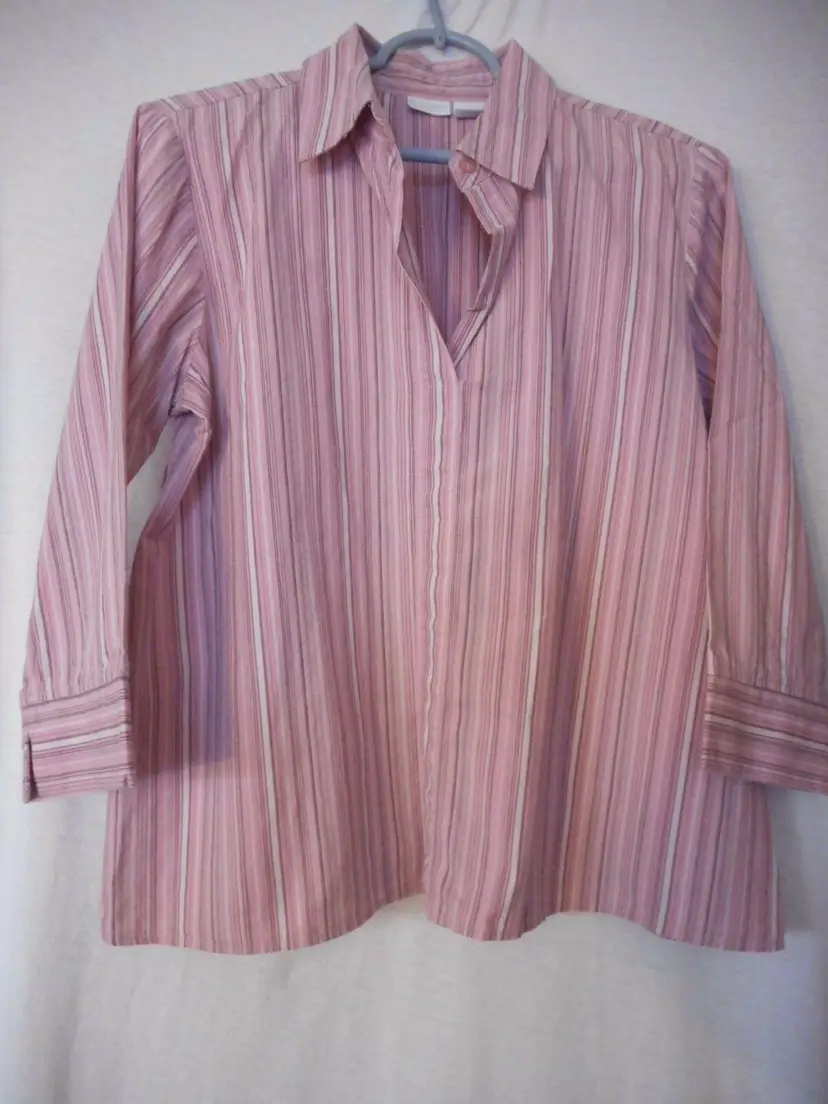 Maternity Pullover top Size M Black and Pink by In due time 3/4 sleeve