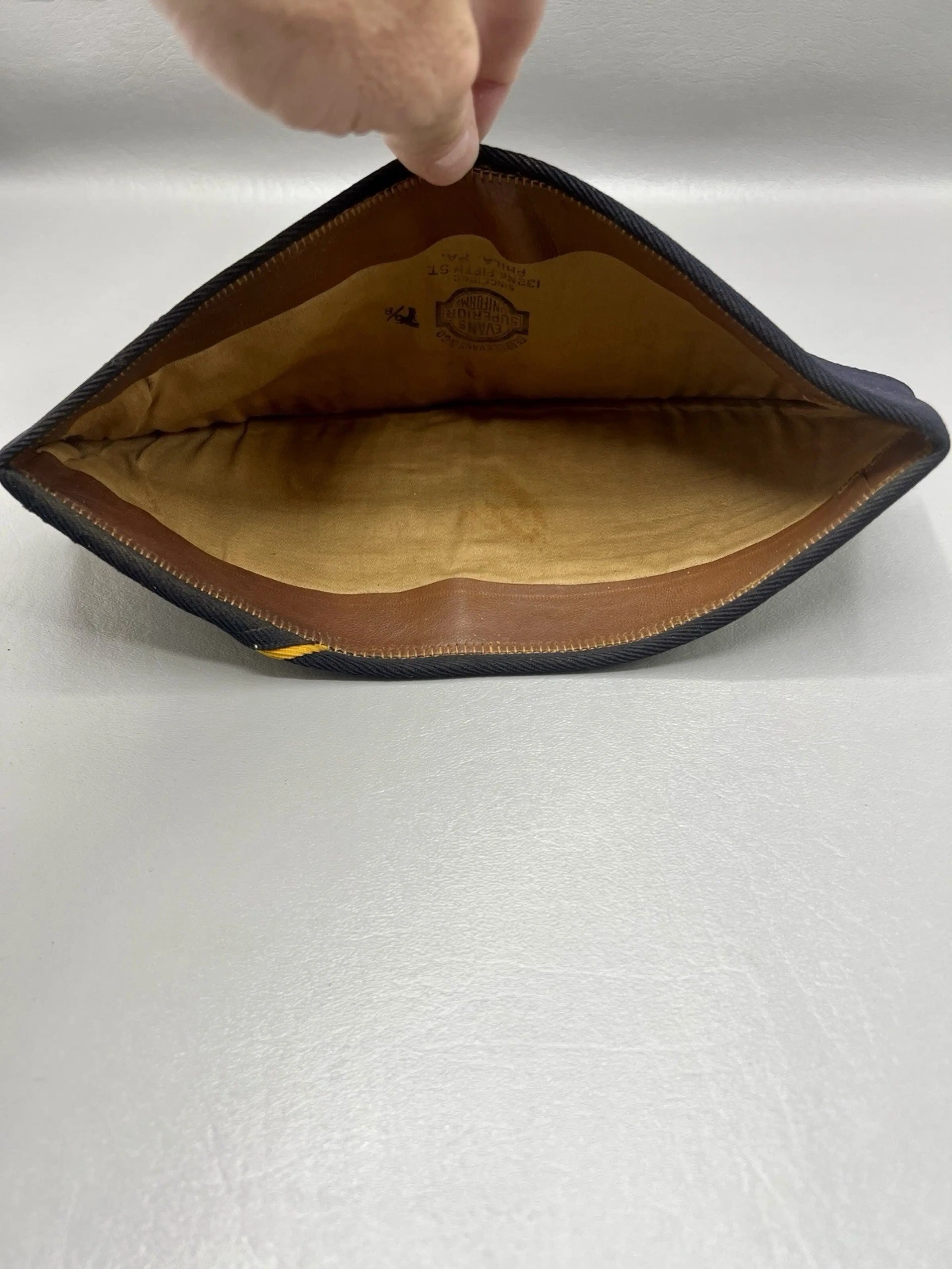 Image 2 of 7