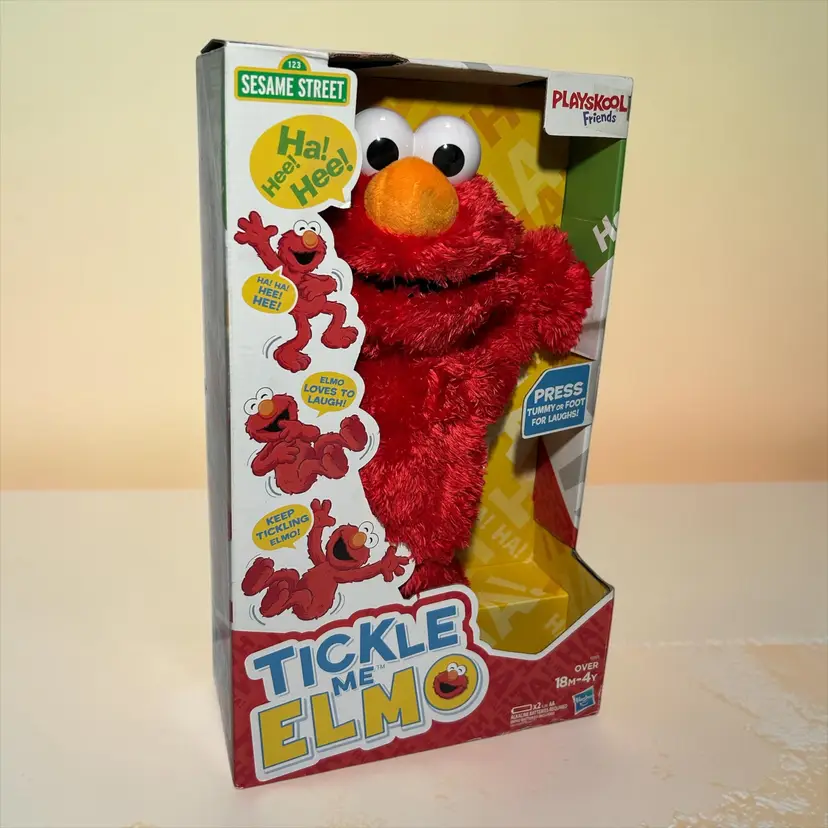 Playskool Hasbro Sesame Street Tickle Me Elmo Laughing Plush Toy 2016 NEW IN BOX