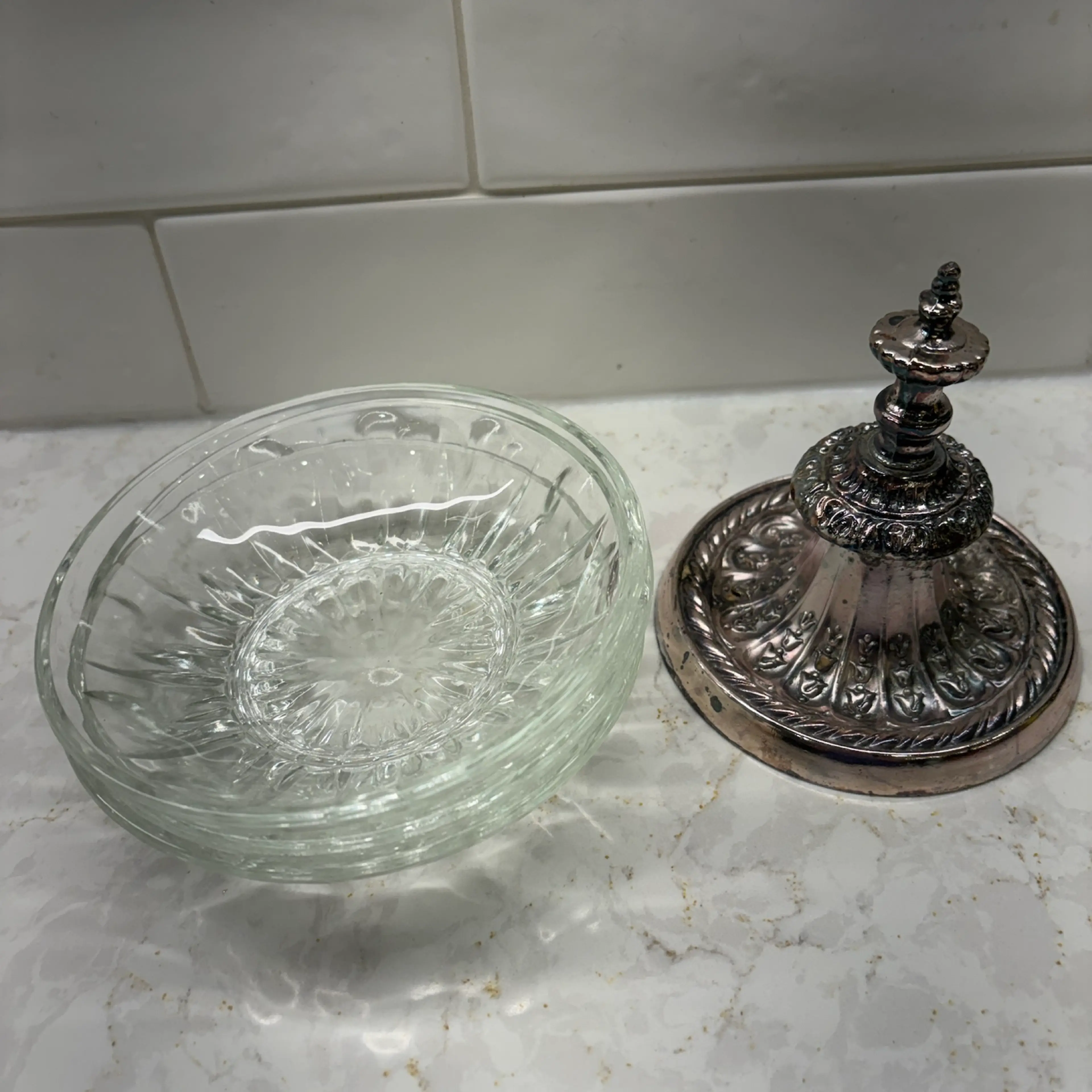 Image 4 of 6