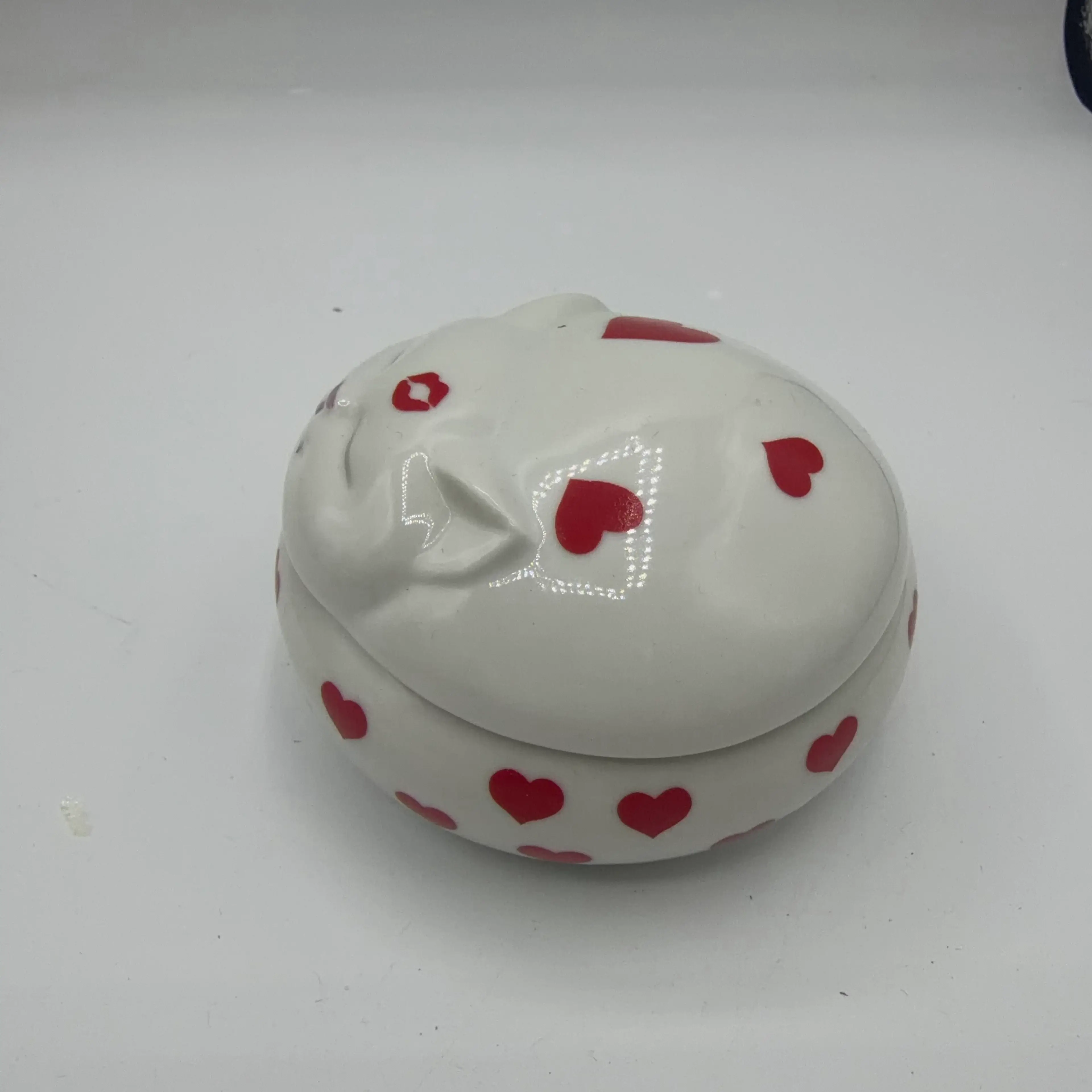 Image 4 of 8