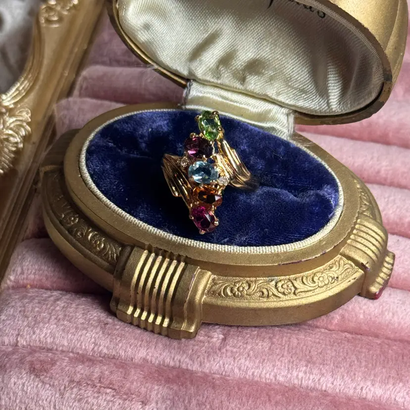Vintage gold Electroplated Austrian Crystal Ring Size 6