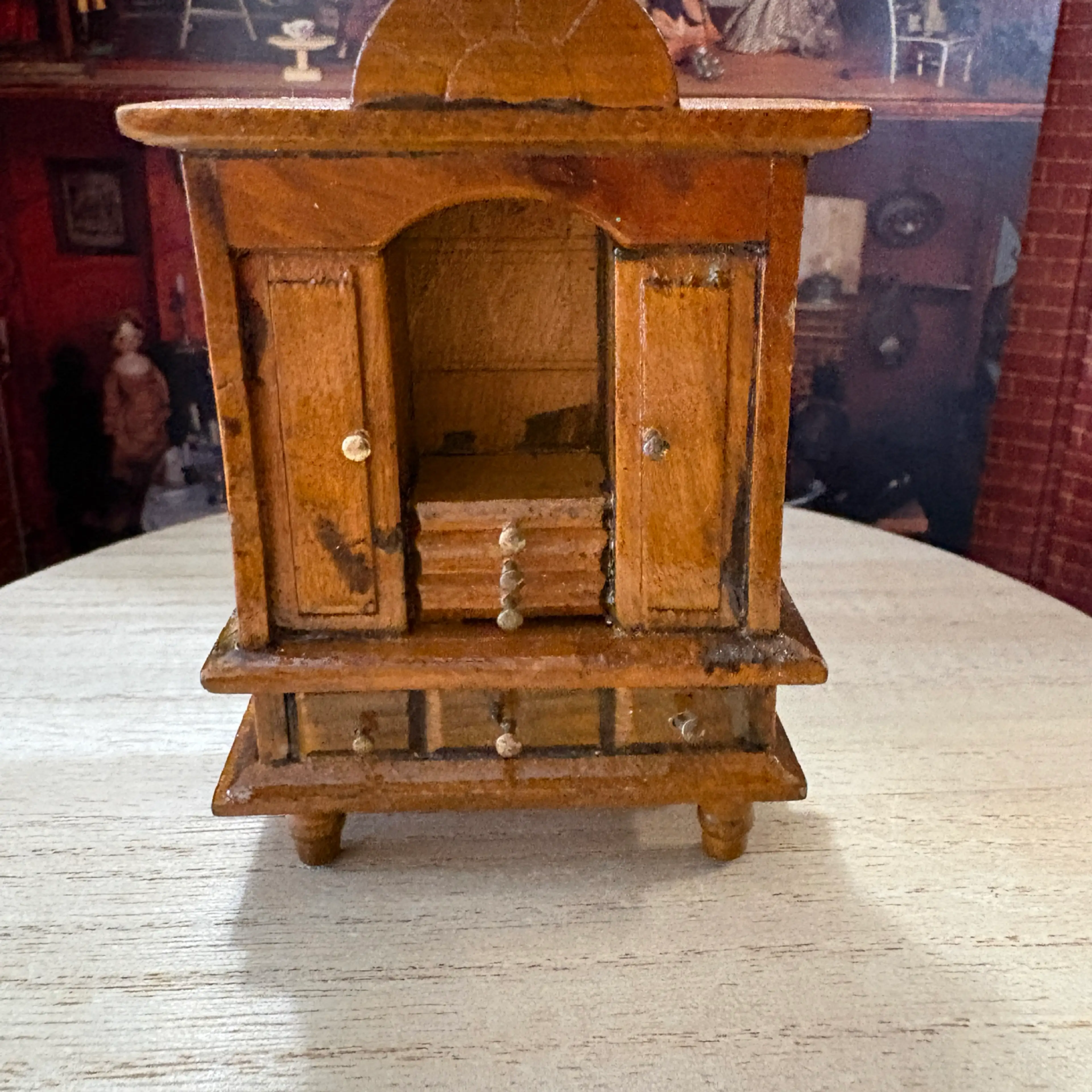 Image 1 of 4