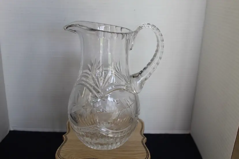 Vintage Majestic Gifts "Victoria" Lead Crystal Pitcher – 48 oz (8.5" Tall)