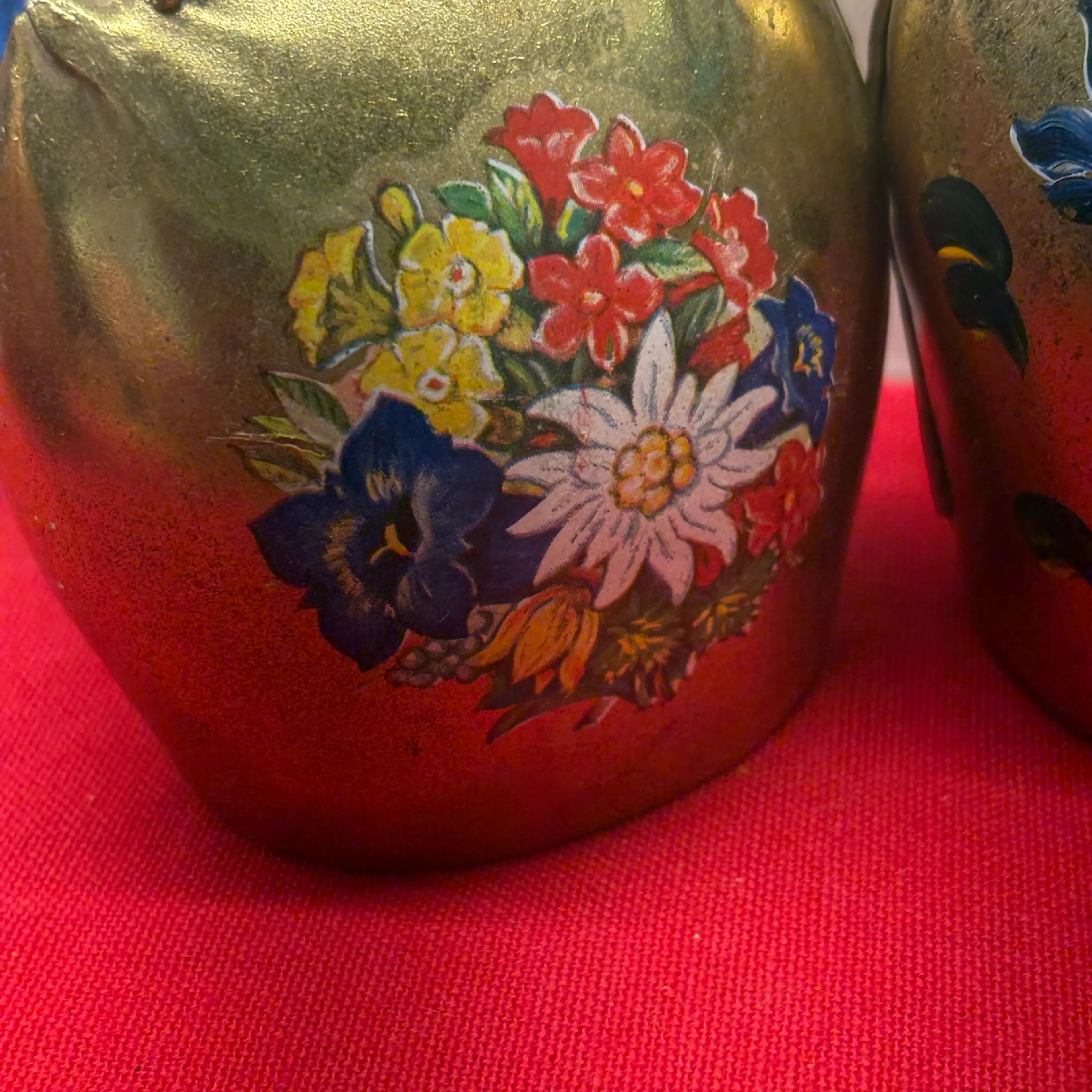 Image 2 of 9