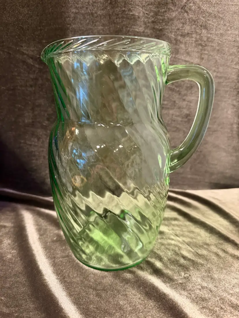 VINTAGE VASELINE URANIUM SWIRLED SPIRAL GREEN JUG PITCHER ANCHOR HOCKING