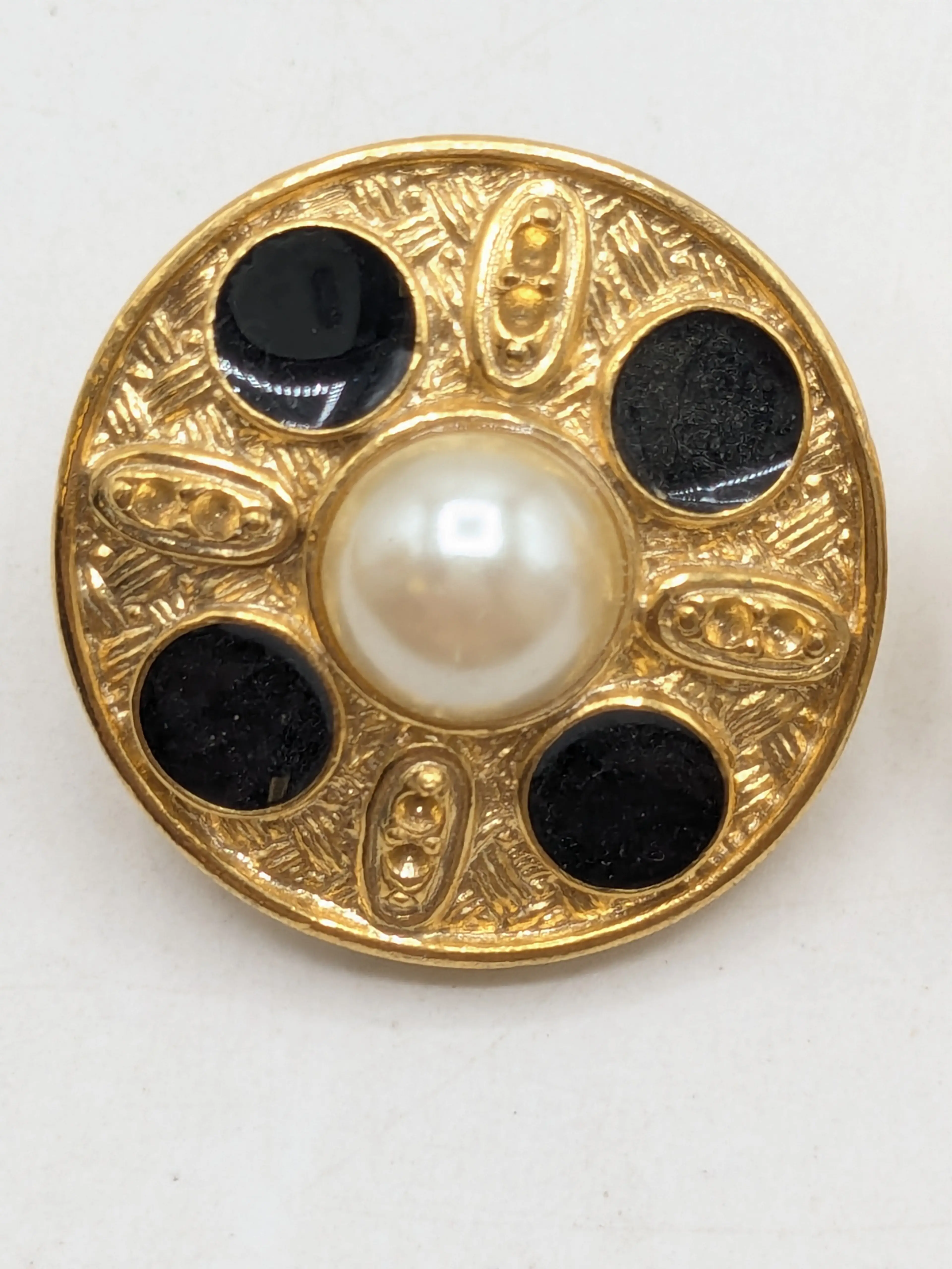 Image 4 of 10
