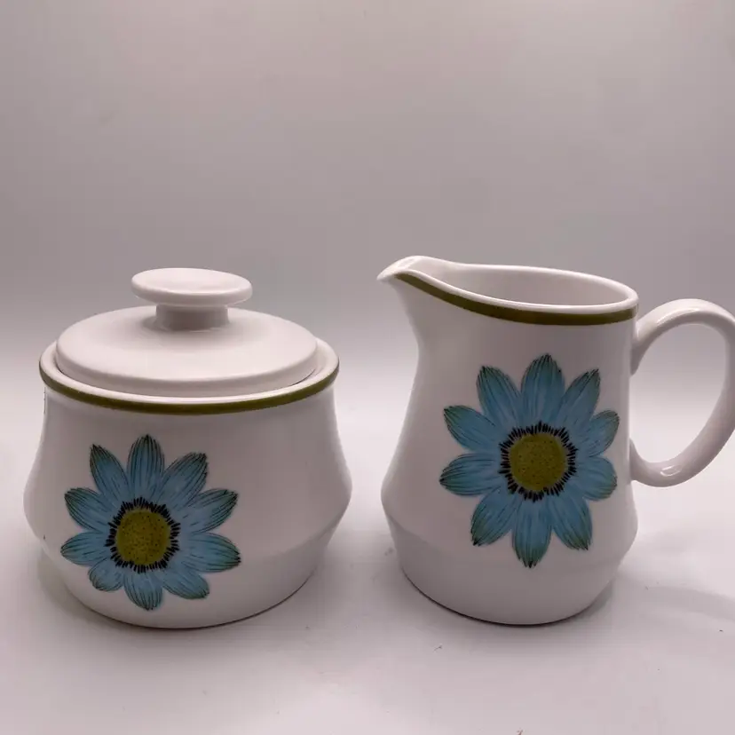 Vintage Noritake Up-Sa Daisy 9001 Sugar Bowl & Creamer Set MCM Japan PRISTINE