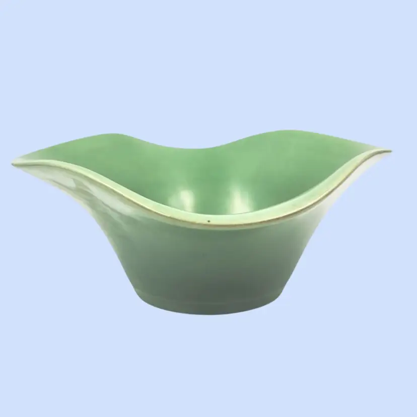 #454- Vintage Pottery Serving Bowl
Console Centerpiece Planter USA