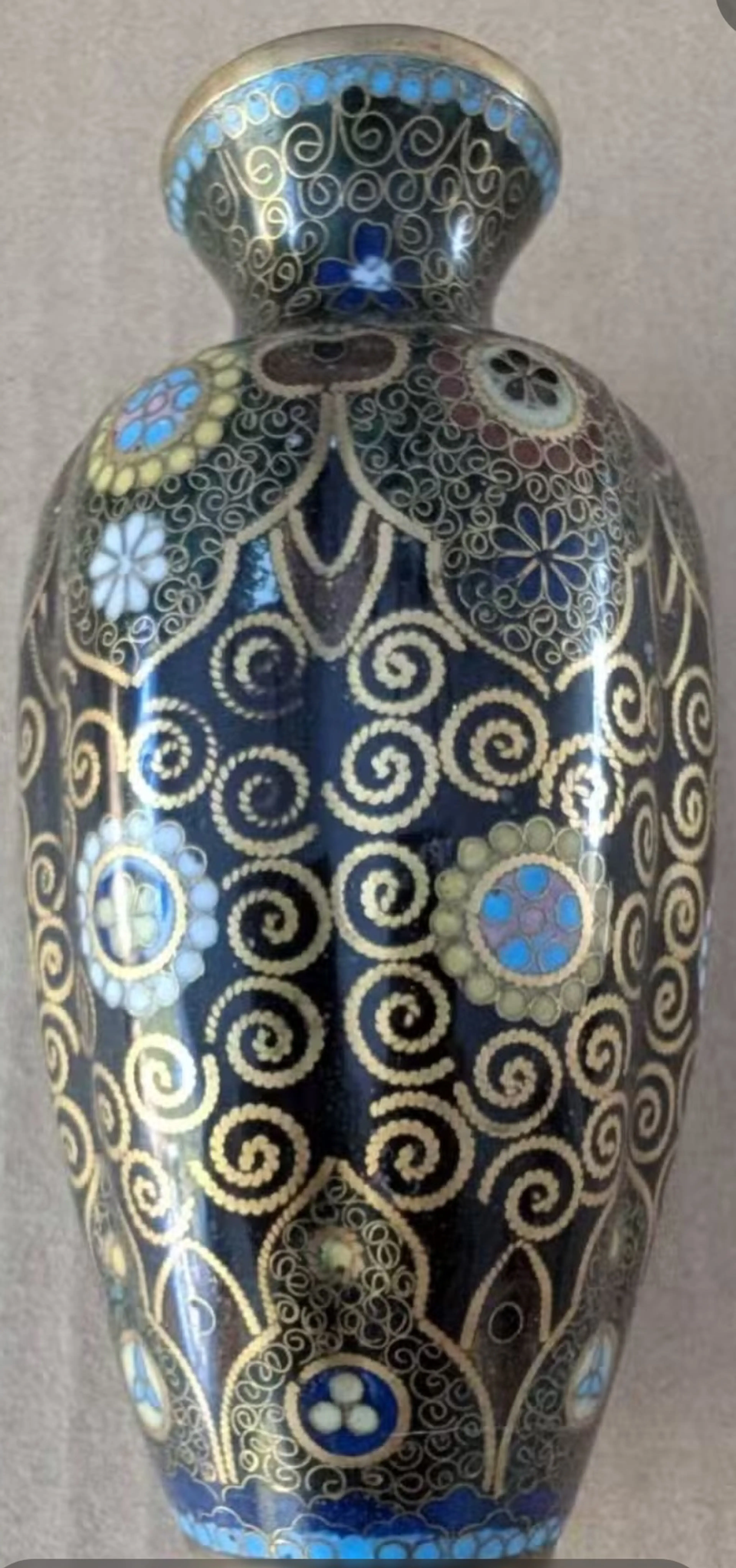 Image 4 of 6