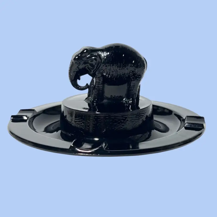 #085- Vintage Elephant Trinket Dish Ashtray  L.E. Smith Black Amethyst Depression Glass Cigar