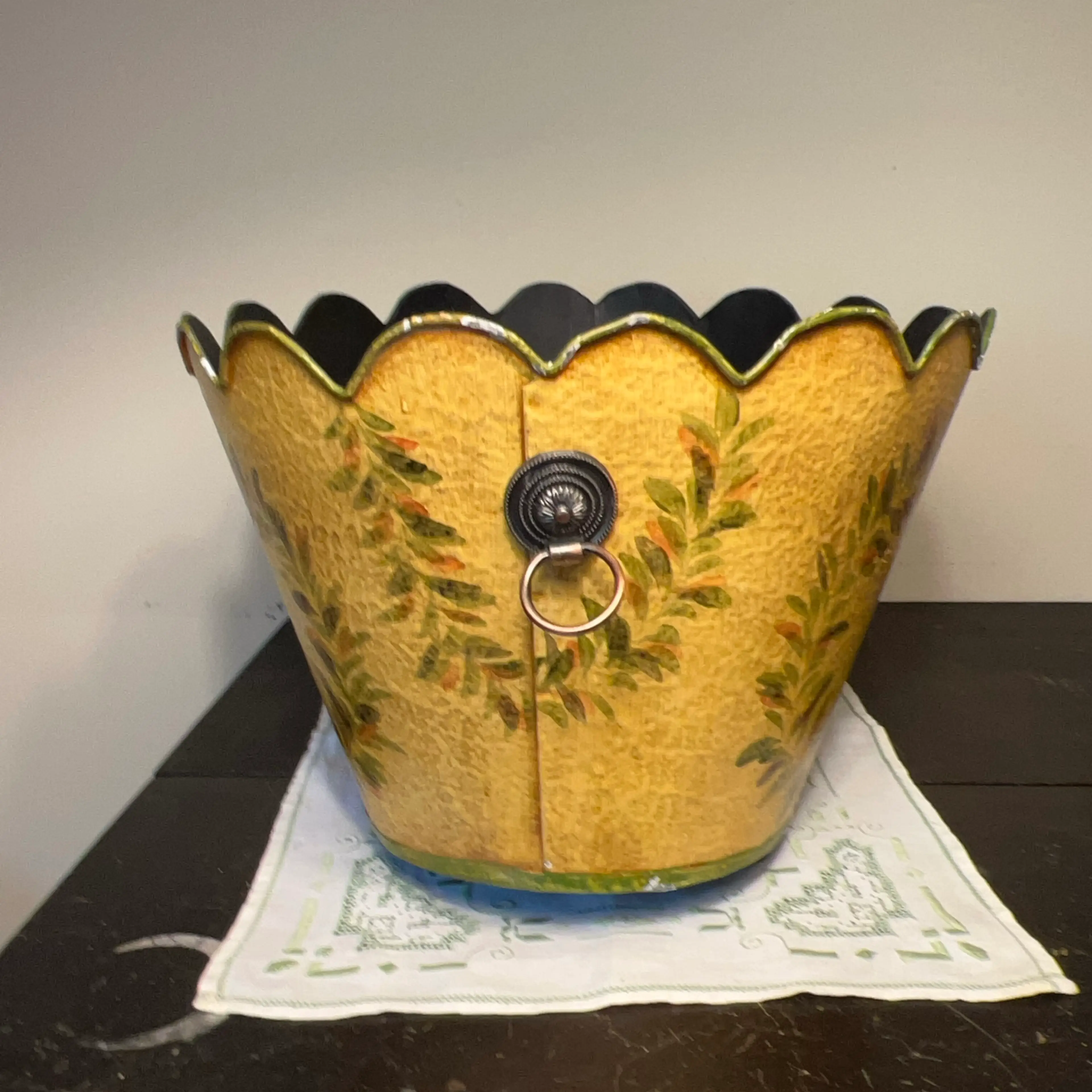 Image 2 of 7