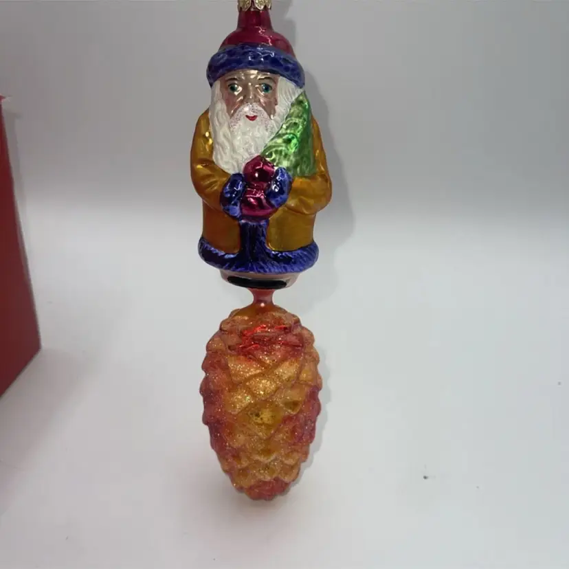 Christopher Radko : Pine Cone Santa; Hand Painted; 93-142-1; 1993 great shape With Tags