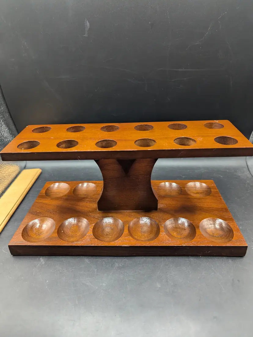 Vintage FAIRFAX Walnut Wood 12 Slot Tobacco Smoking Pipe Holder / Rack.