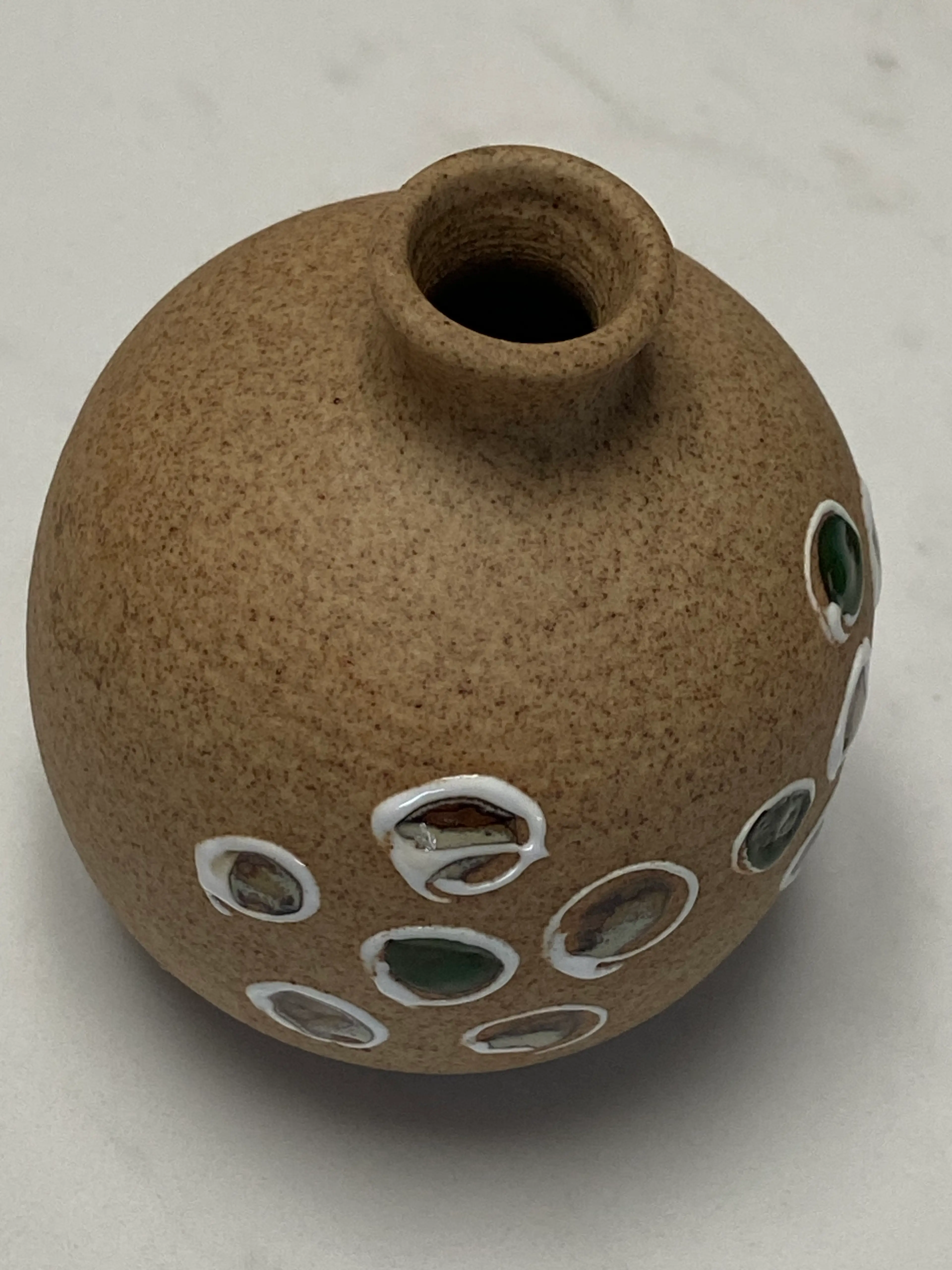 Image 2 of 7