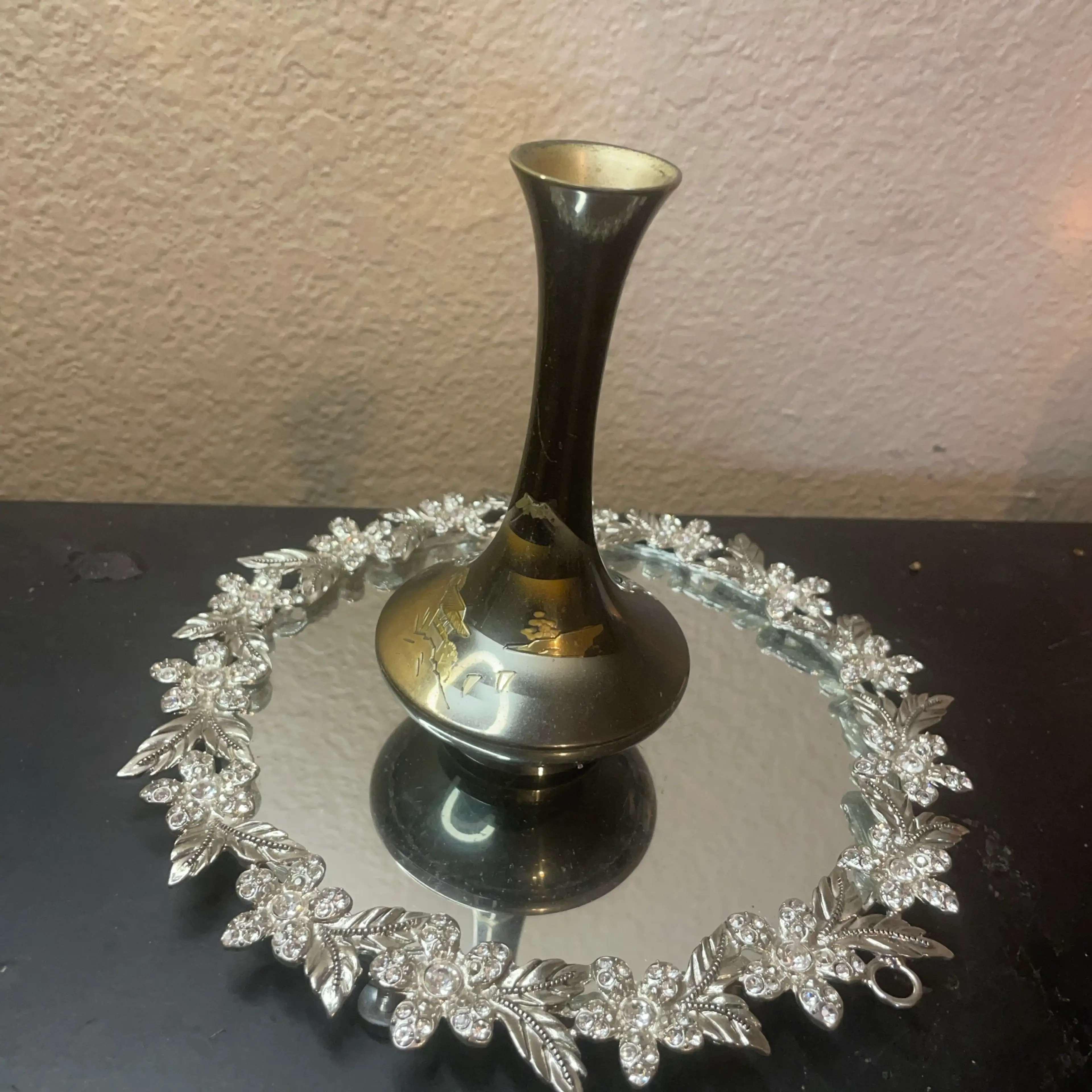 Image 1 of 7