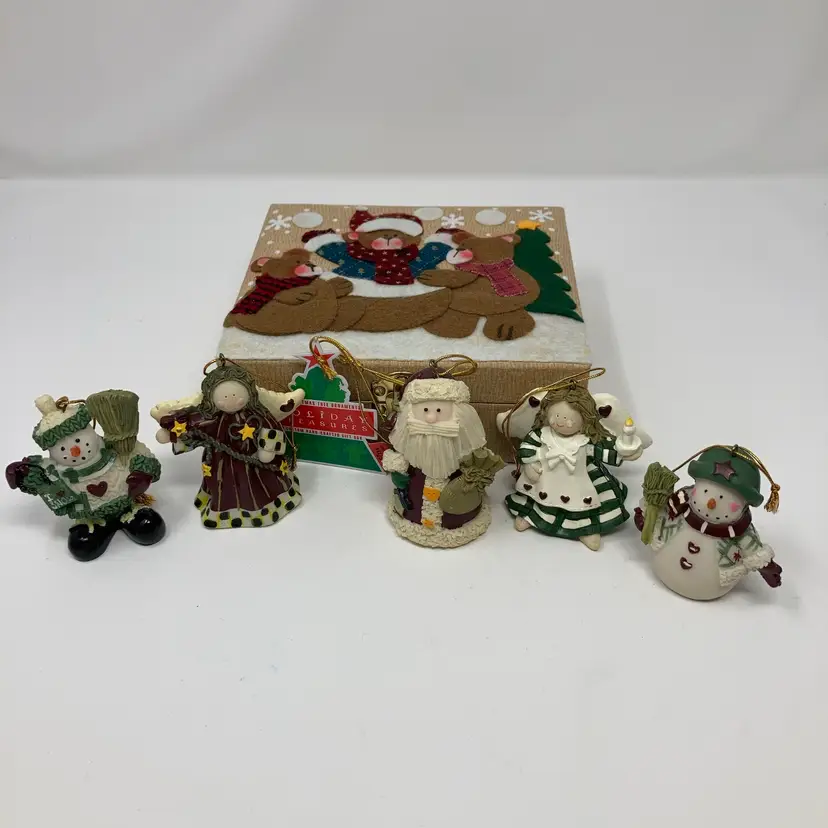 5 Ornaments By Holiday Treasures In A Hand Crafted Gift Box! Ornaments Are 3” Tall Or Less!