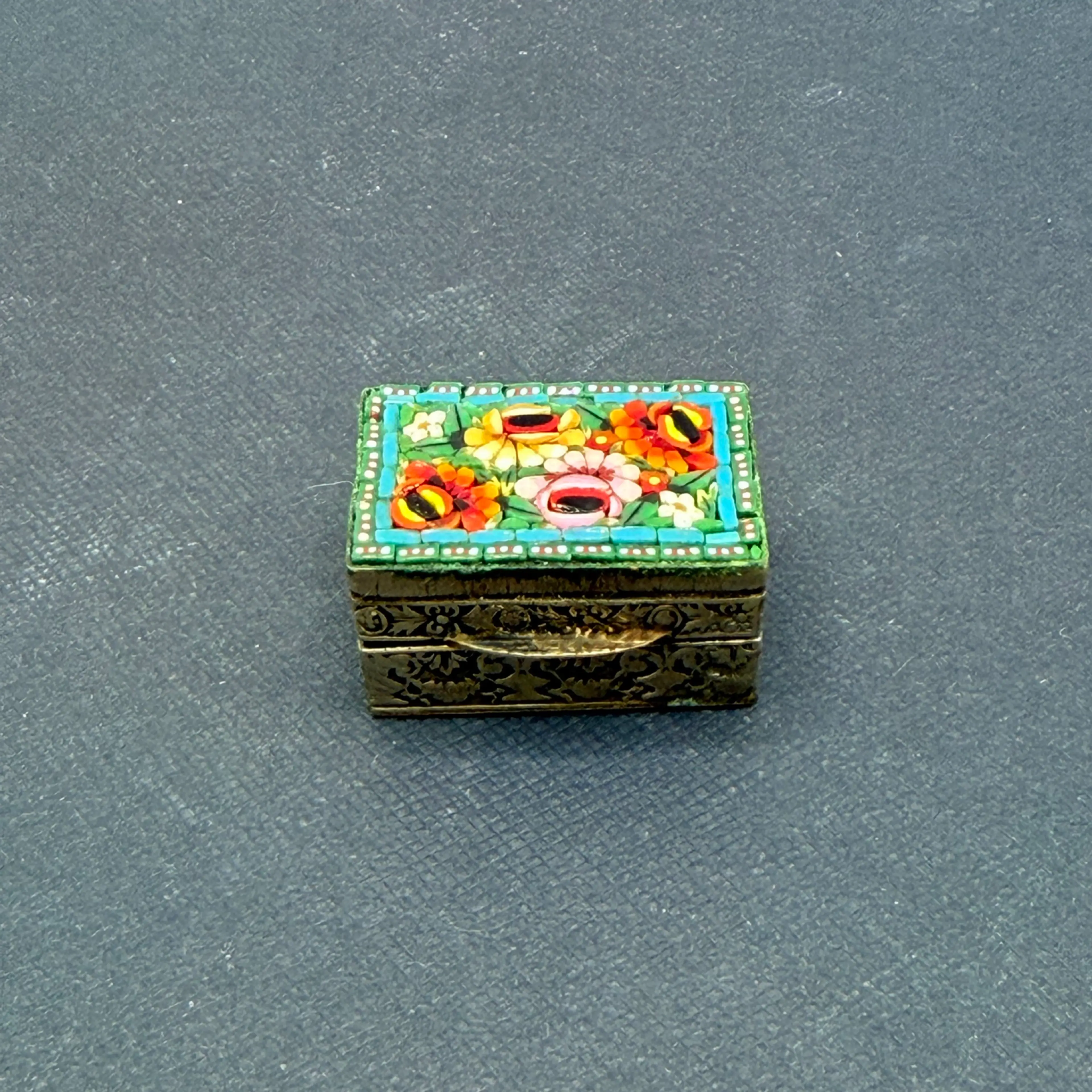 Image 2 of 4