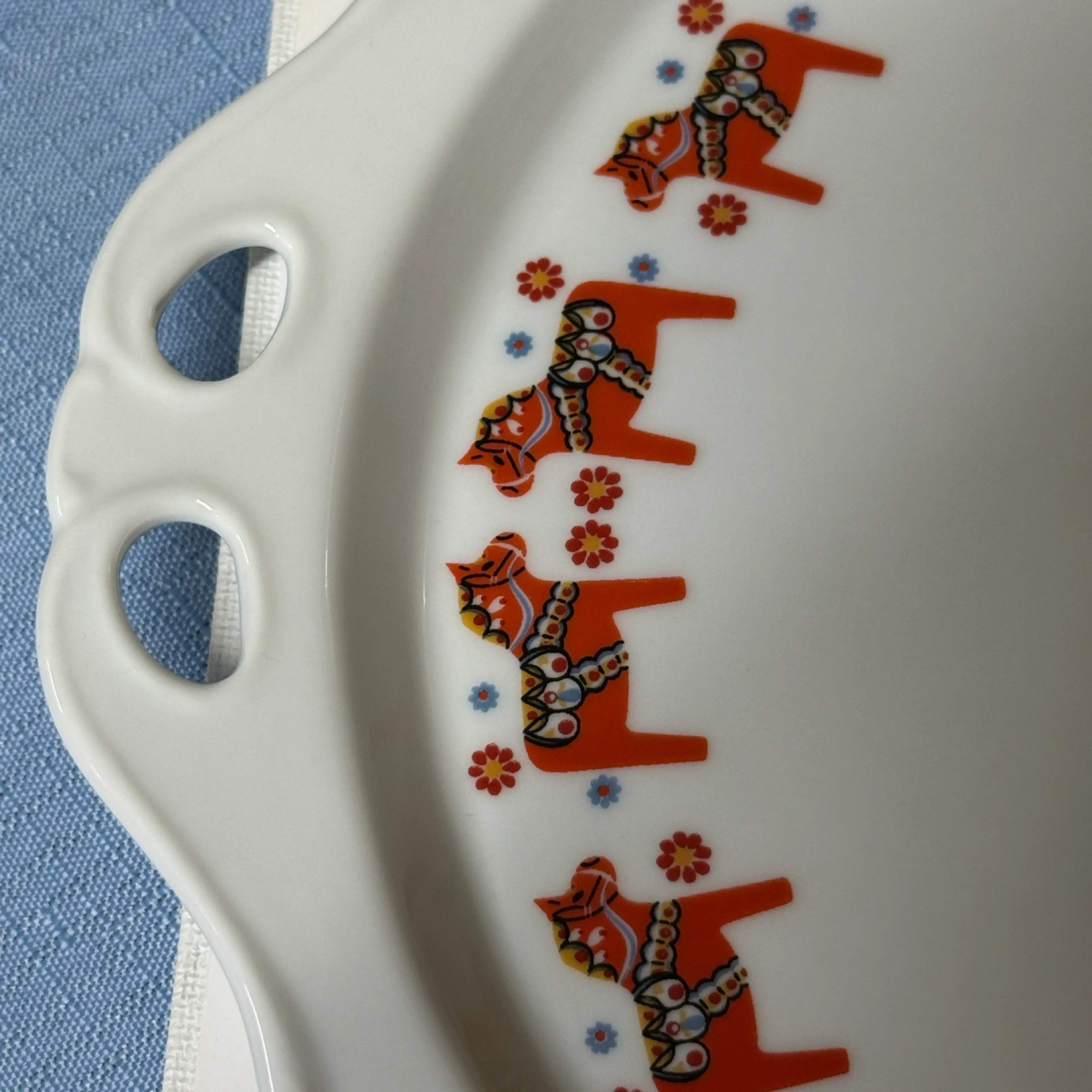 Image 4 of 8