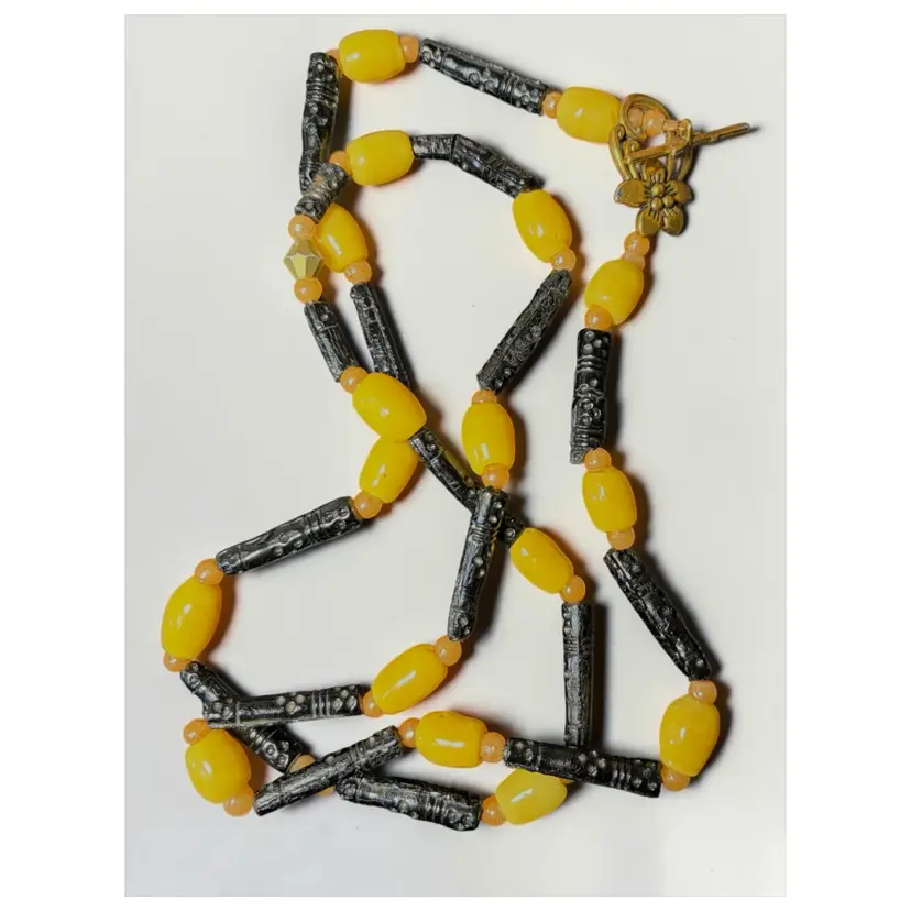 Artisan Faux Amber & Black Glass Bead Necklace 34” Flower Toggle Clasp