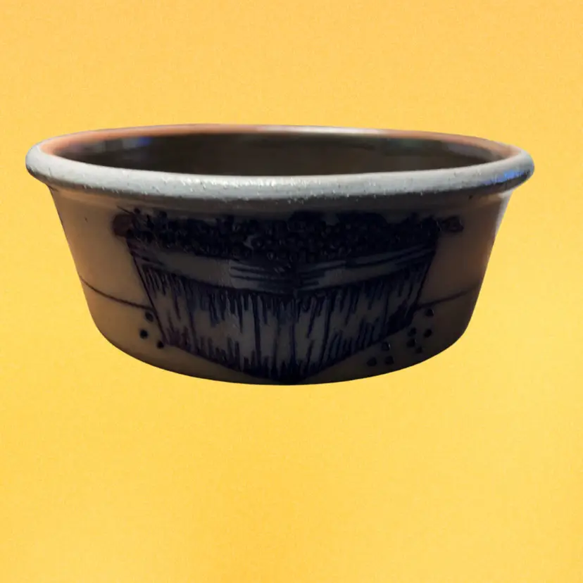 04. 1991 Salmon Falls Pottery Blueberry Basket Bowl