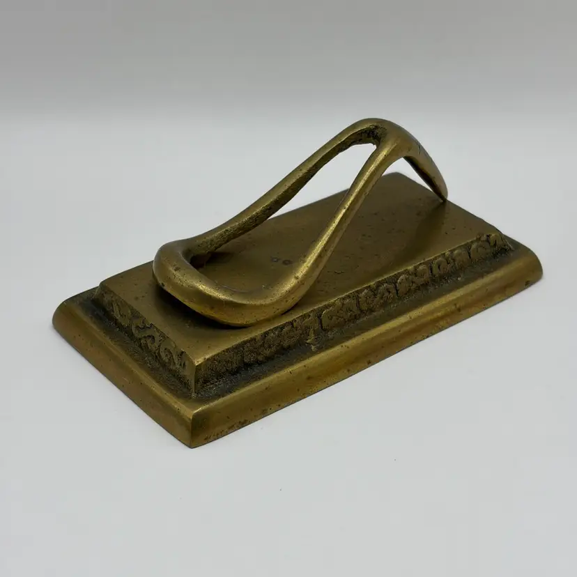 Vintage Brass Pipe Stand/Rest MCM Unmarked. Display a large marble!
