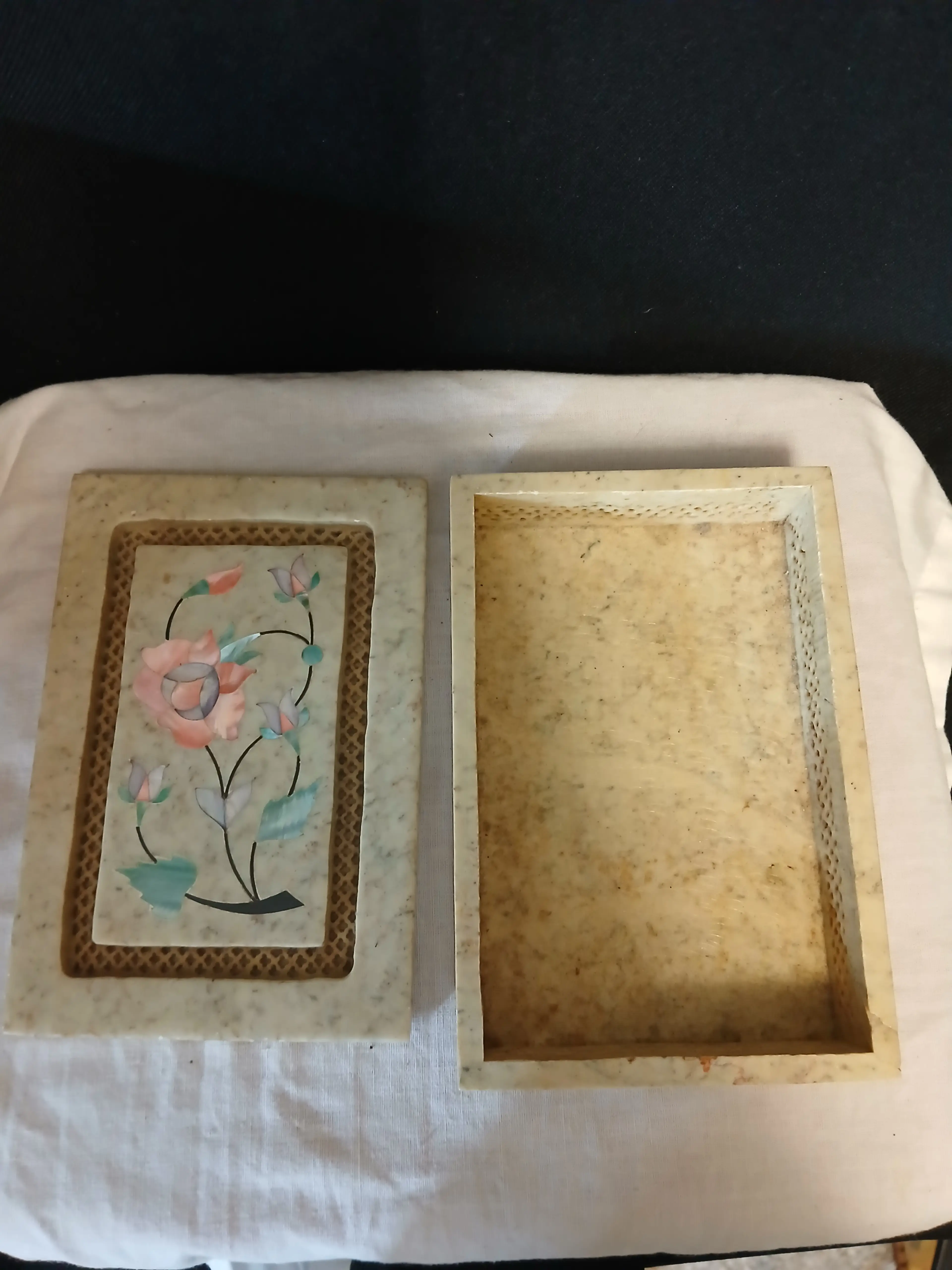 Image 2 of 7
