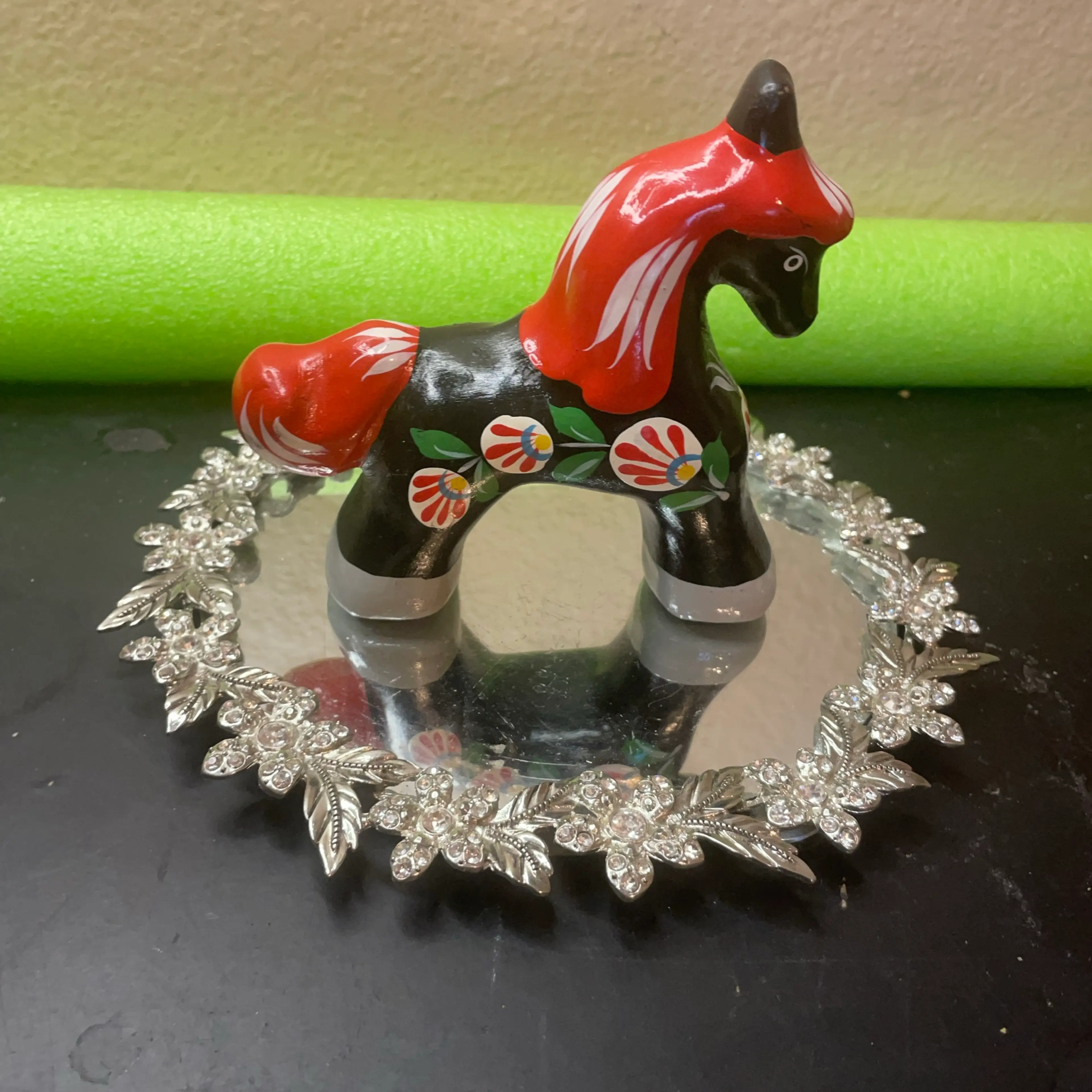 Image 2 of 6