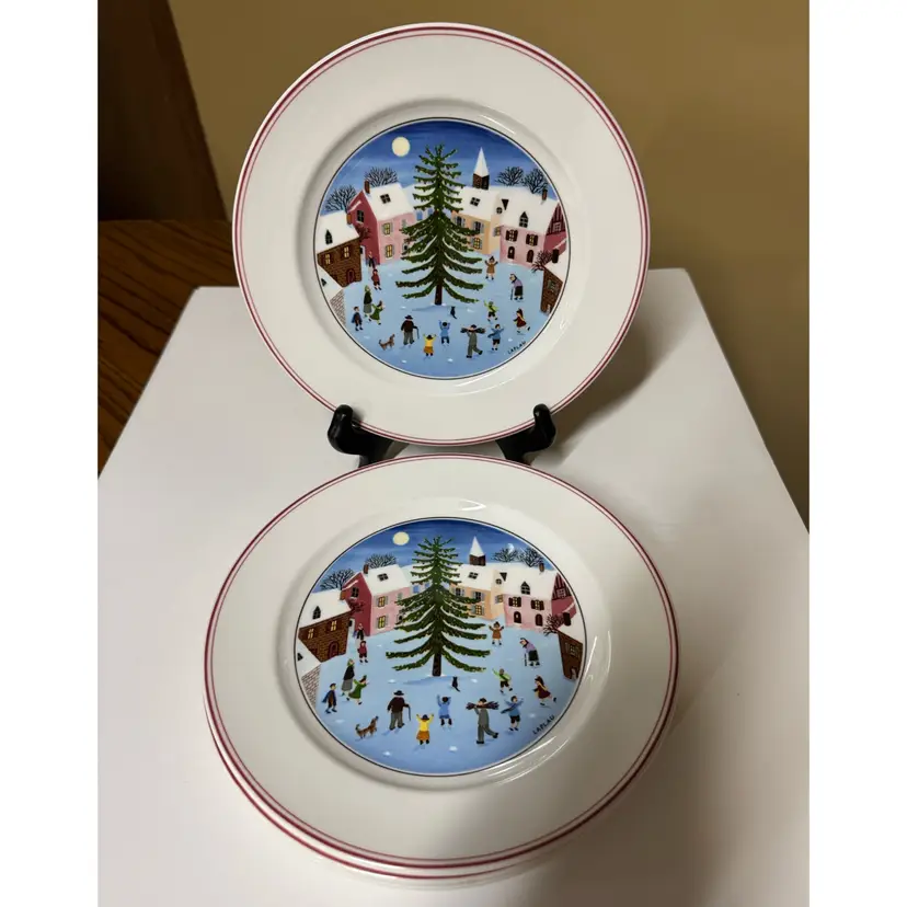 Villeroy & Boch Naif Christmas Salad Plates 8" Set of 4 Village Scene Holiday