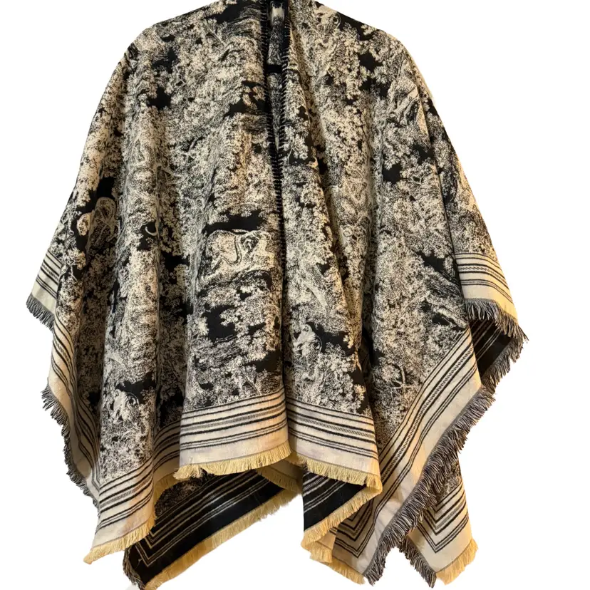NWT Black And White Subtle Animal Print Poncho MARCUS ADLER