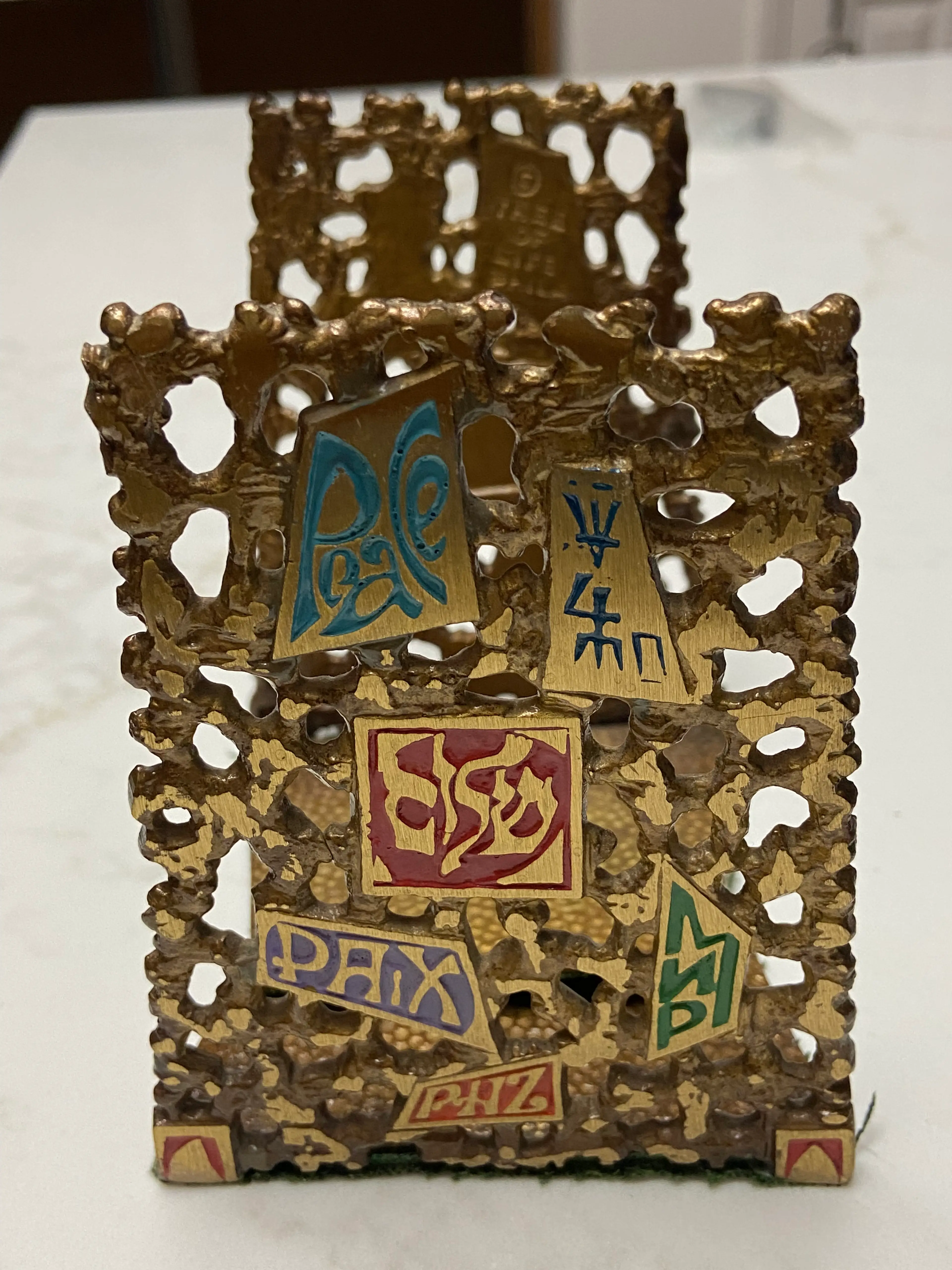Image 4 of 7