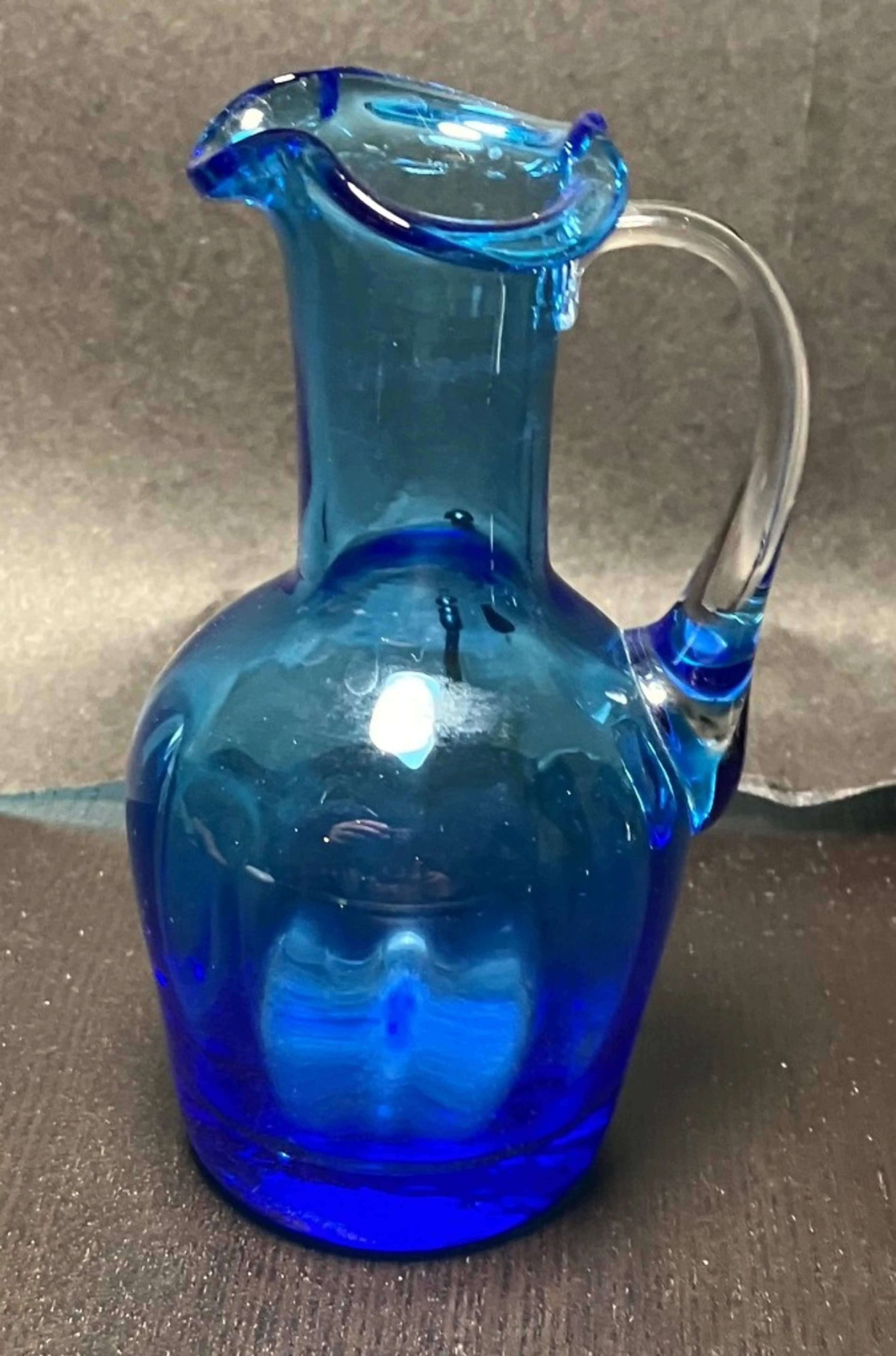 Image 1 of 6