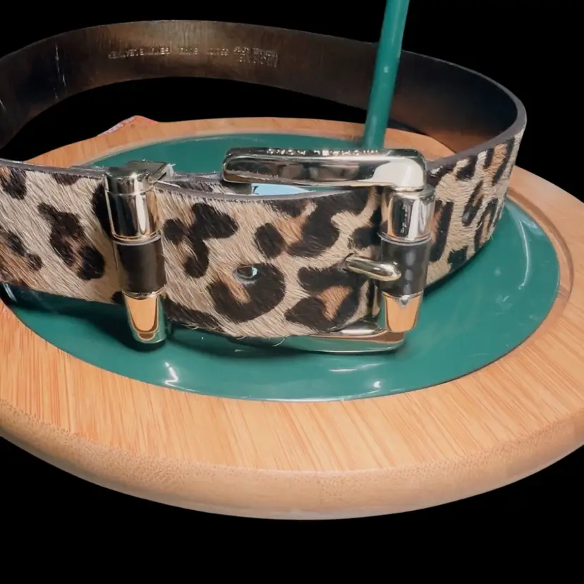 Michael Kors Leather With Leopard Print Belt Size S/M , Fits A Woman’s Size 8 Waist Some Minor Wear To Leather As Shown