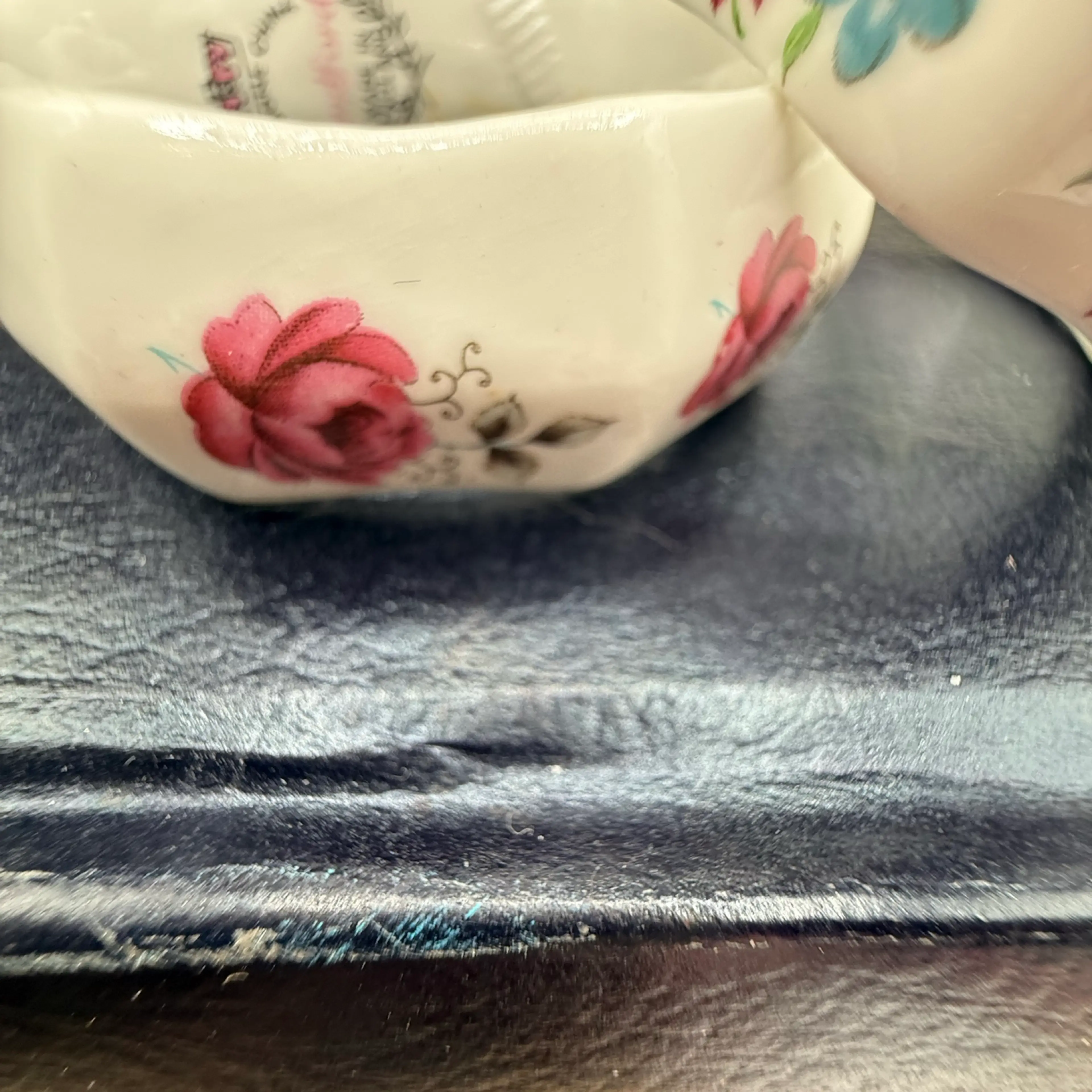 Image 2 of 6