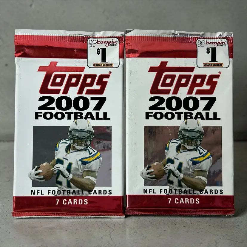 2 2007 Topps NFL Football Trading Cards Hobby Pack Sealed