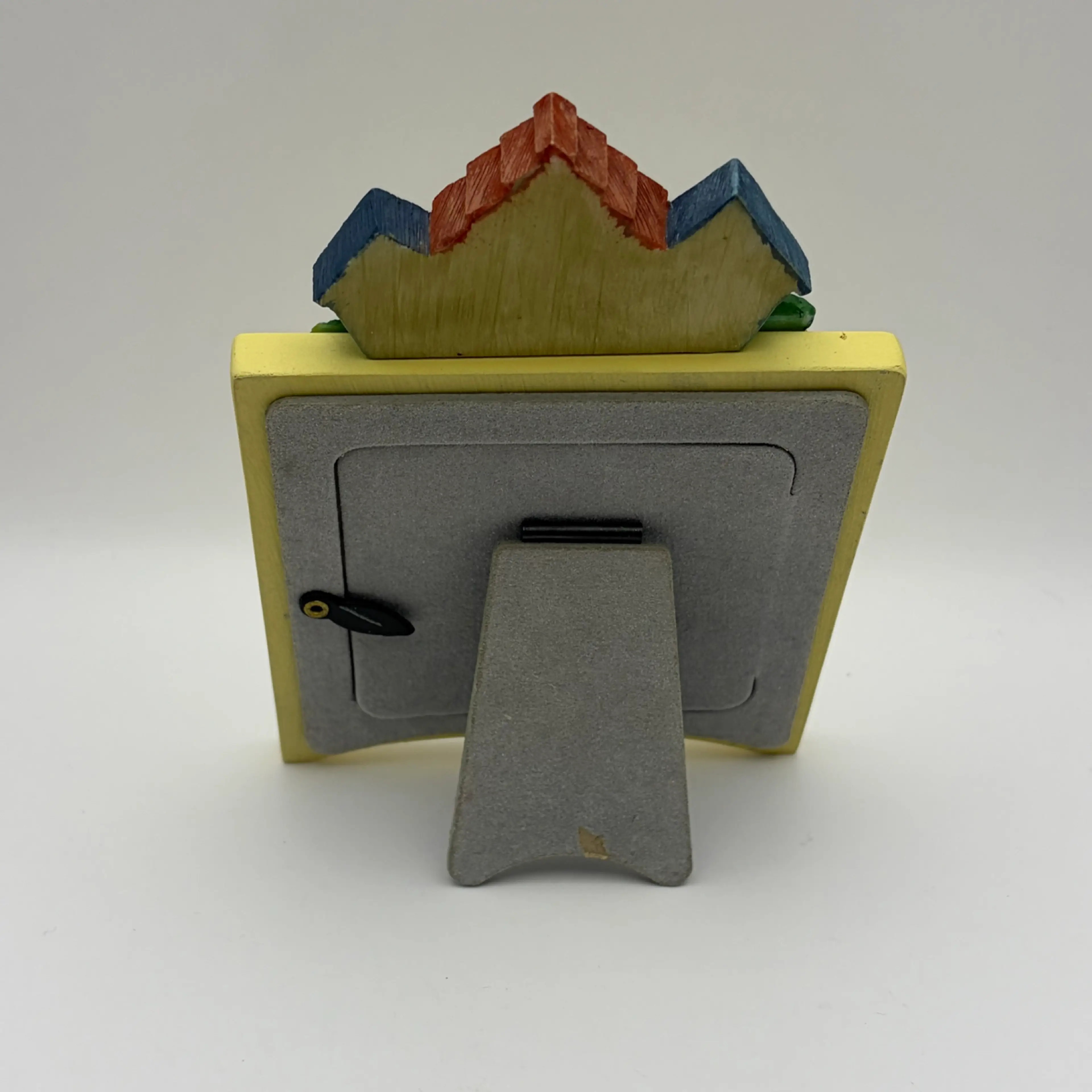 Image 4 of 9
