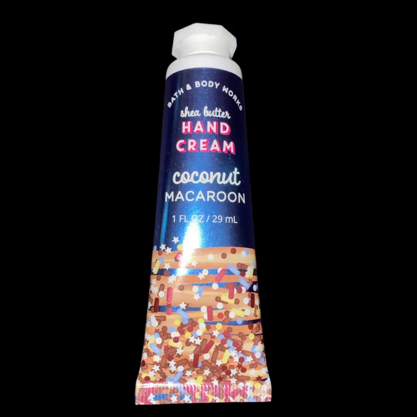 #06- Bath And Body Works ONE 1 Oz New Old Stock Hand Cream- Coconut Macaroon
