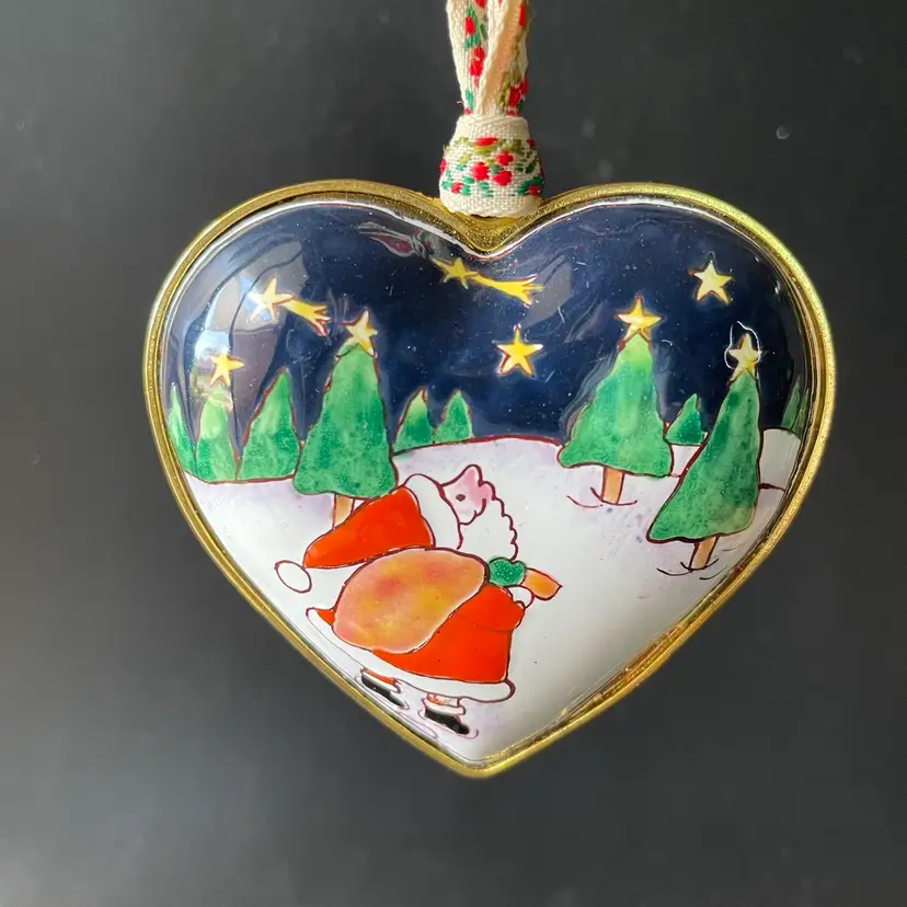 Kelvin Chen Santa Scene Heart Shaped Ornament Hand Painted Enamel on Copper VTG