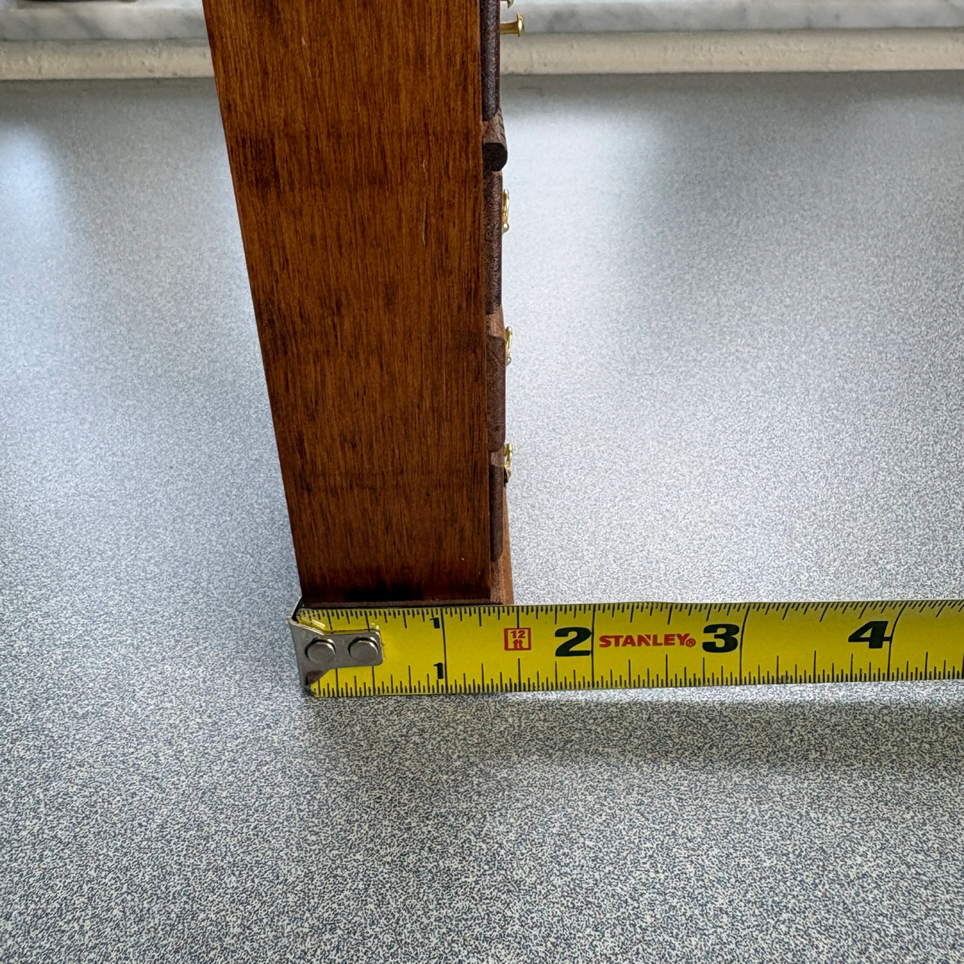Image 4 of 5