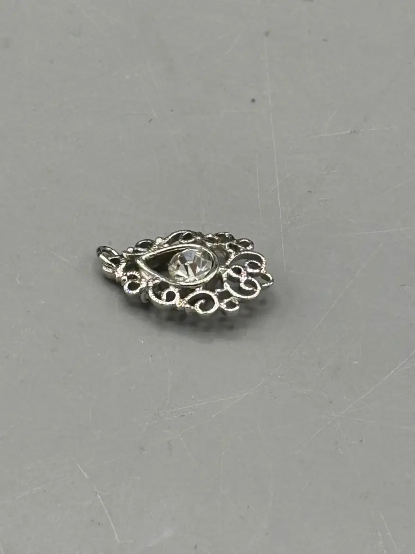 Costume fillagree pendant