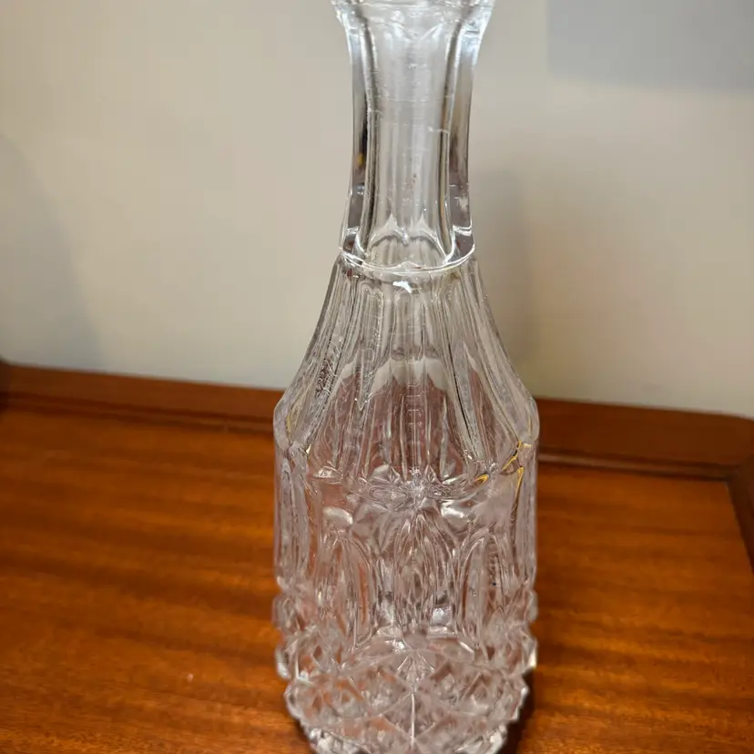 Vase – Fluted Neck & Diamond Detail